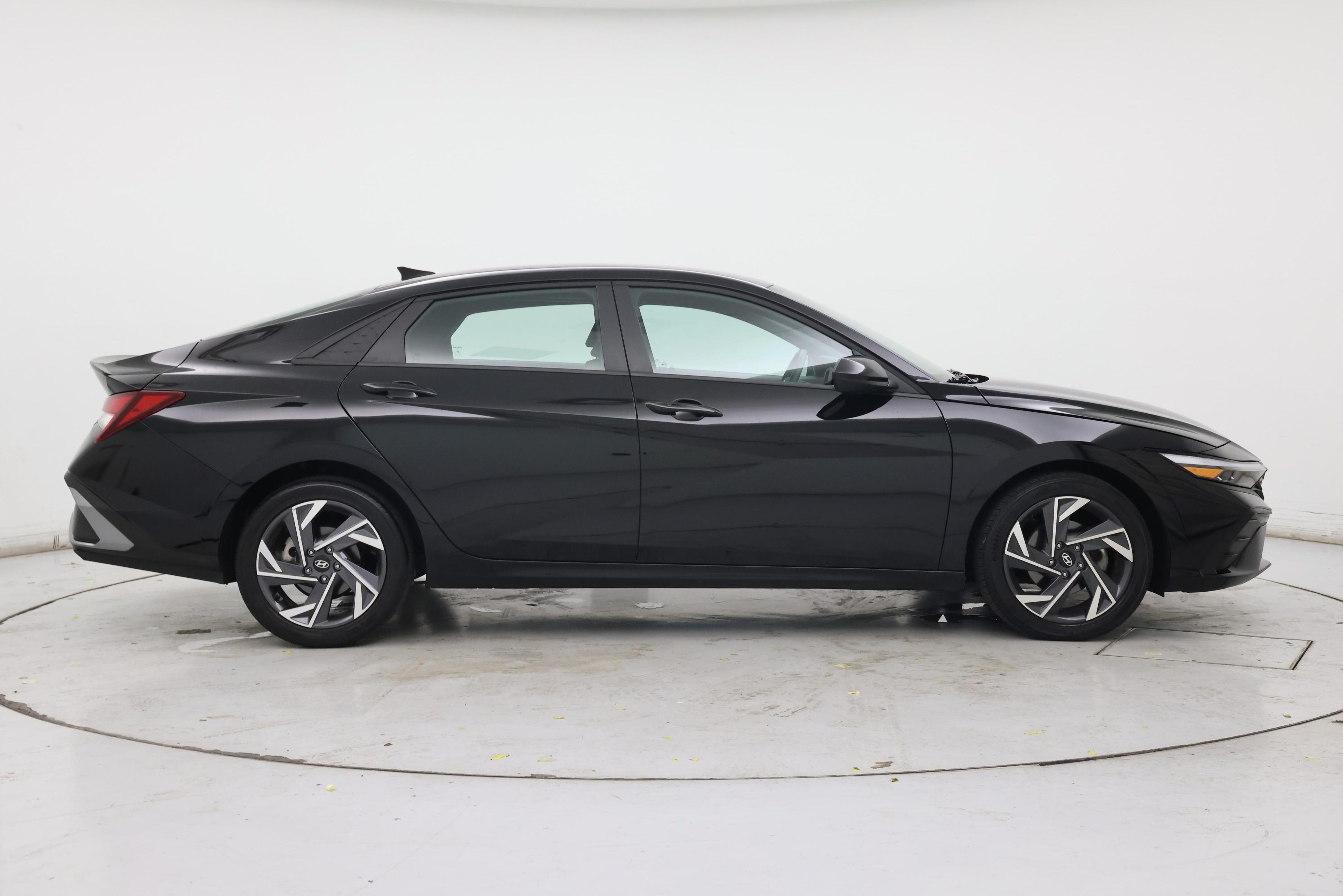 Thumbnail: 2025 Hyundai Elantra - 7
