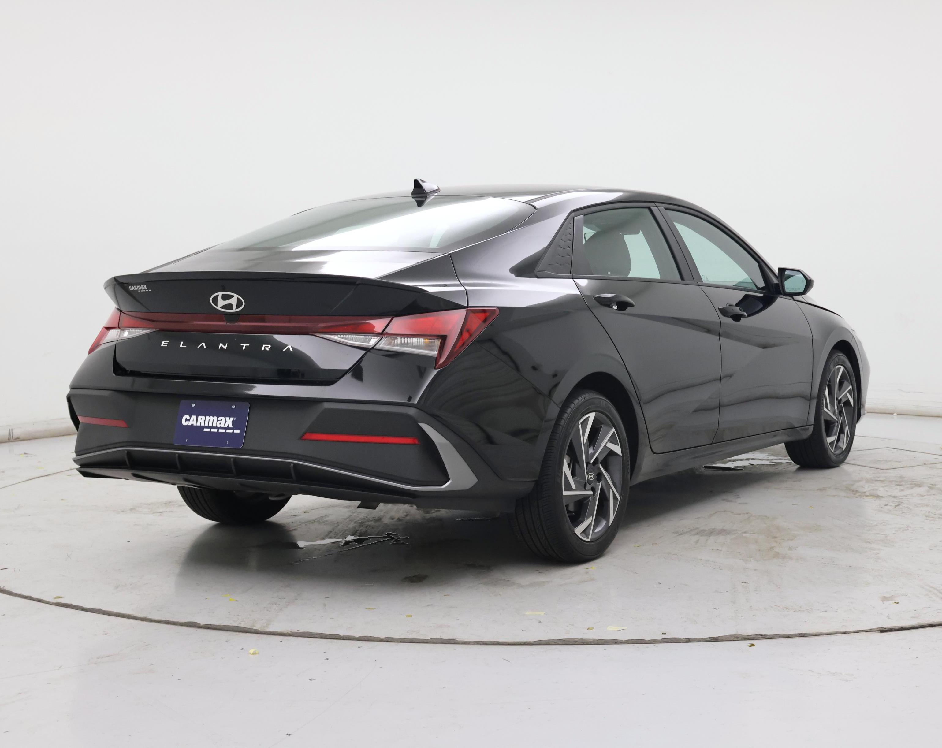 Thumbnail: 2025 Hyundai Elantra - 8