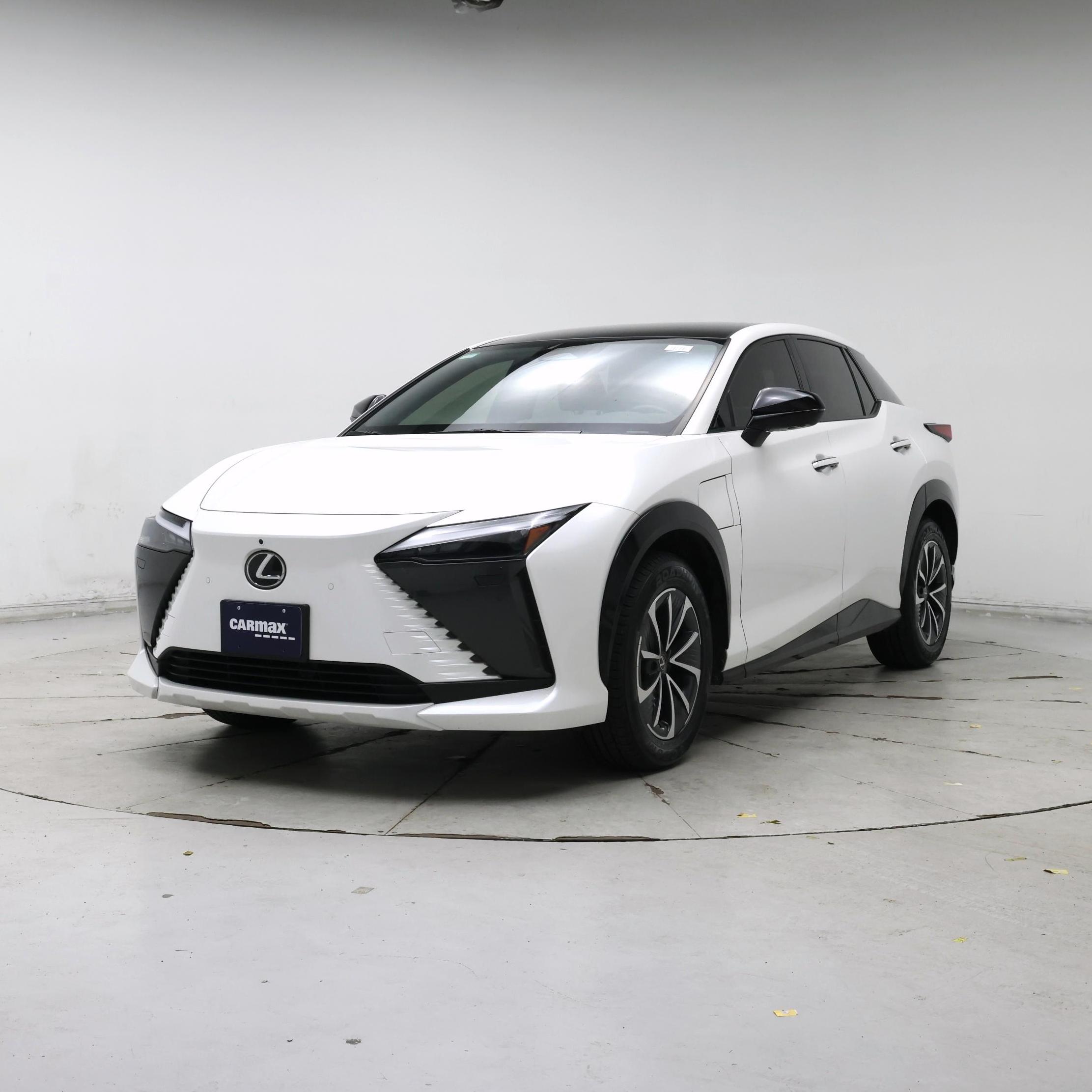 Thumbnail: 2024 Lexus RZ - 4