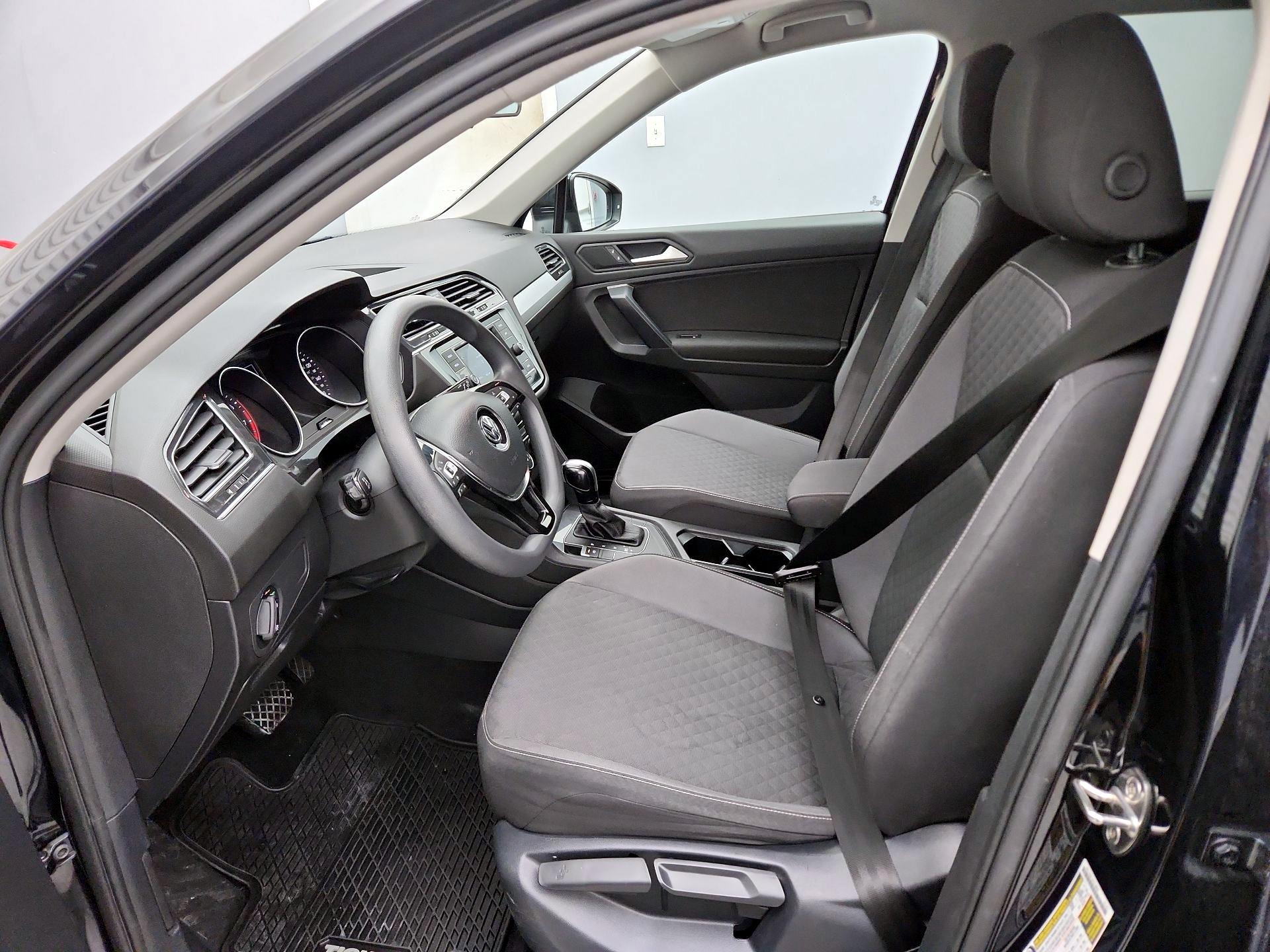 Thumbnail: 2021 Volkswagen Tiguan - 11