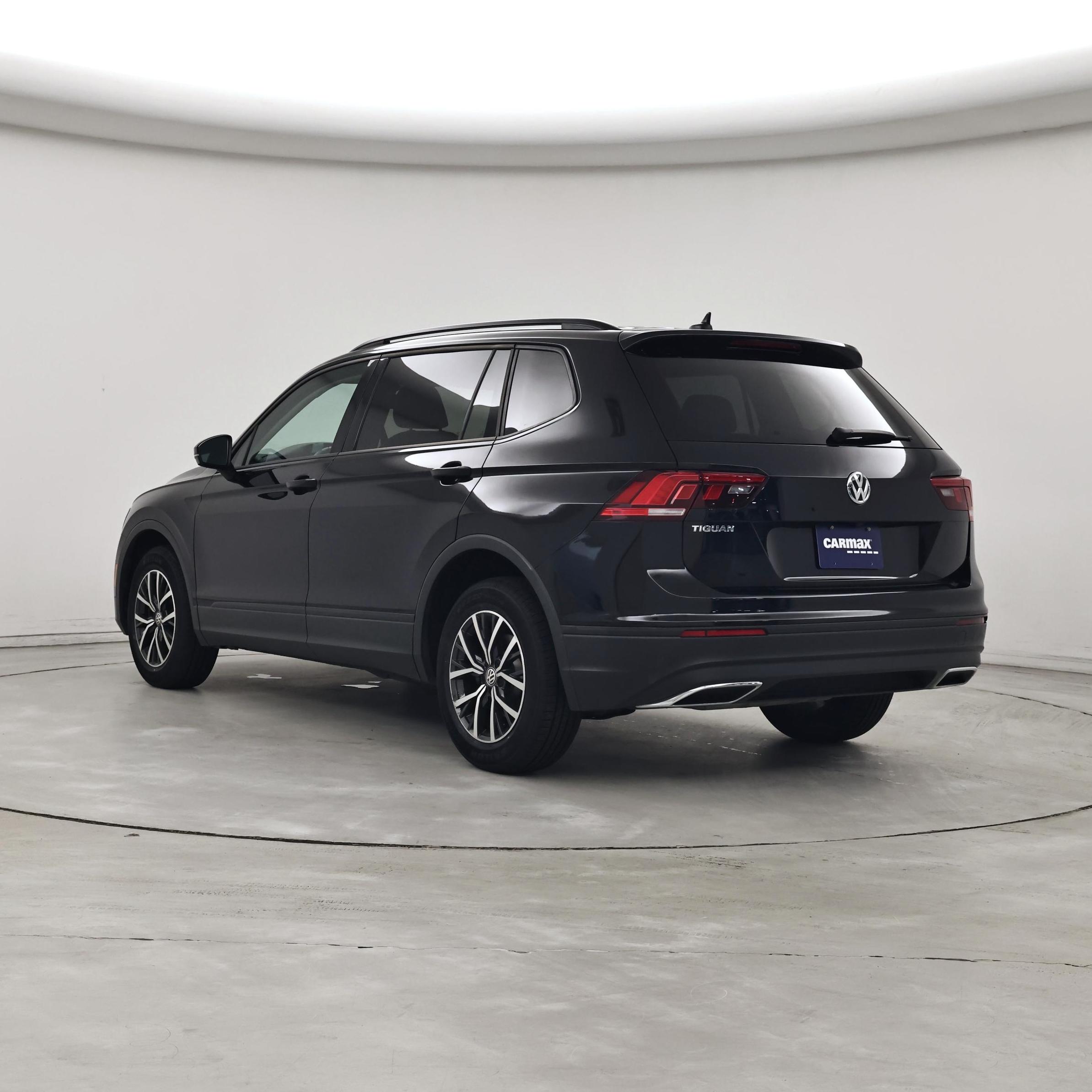Thumbnail: 2021 Volkswagen Tiguan - 2