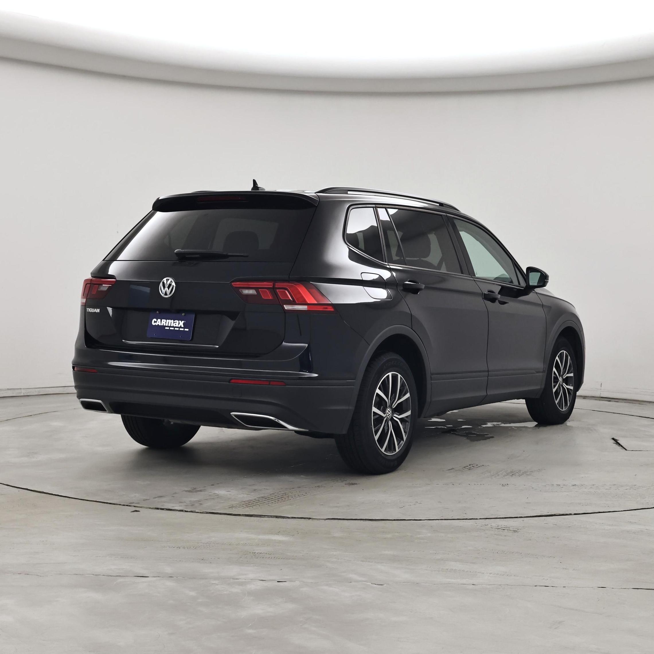 Thumbnail: 2021 Volkswagen Tiguan - 8