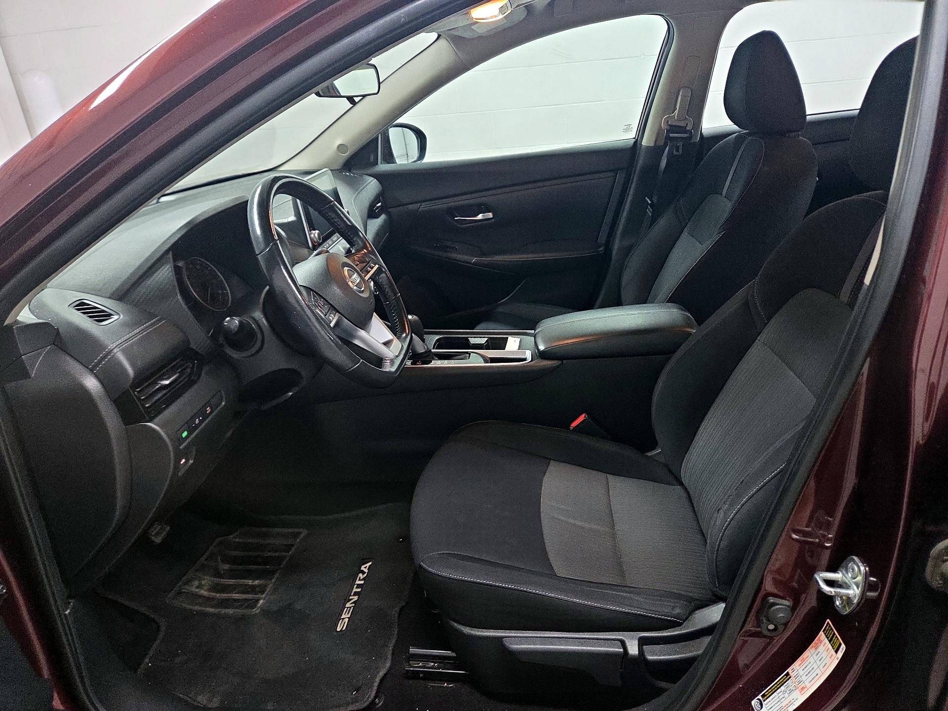 Thumbnail: 2021 Nissan Sentra - 11
