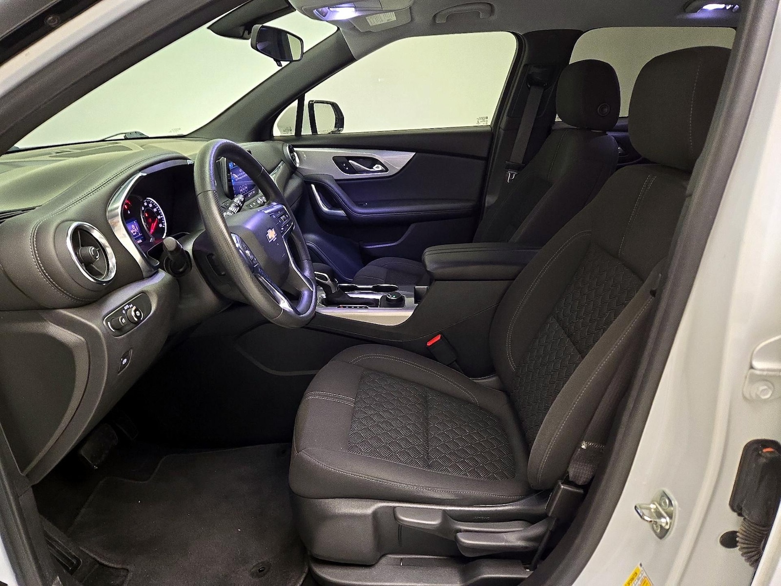 2021 Chevrolet Blazer L - Photo 12