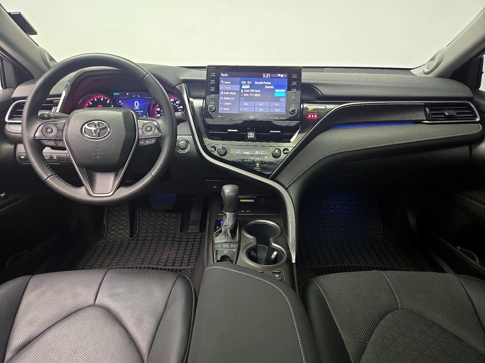 2023 Toyota Camry XSE - Photo 10