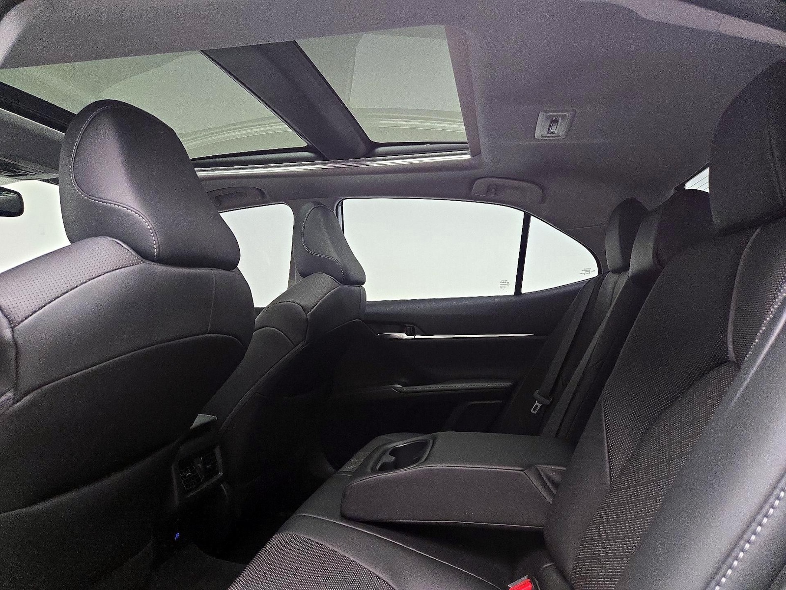 2023 Toyota Camry XSE - Photo 25