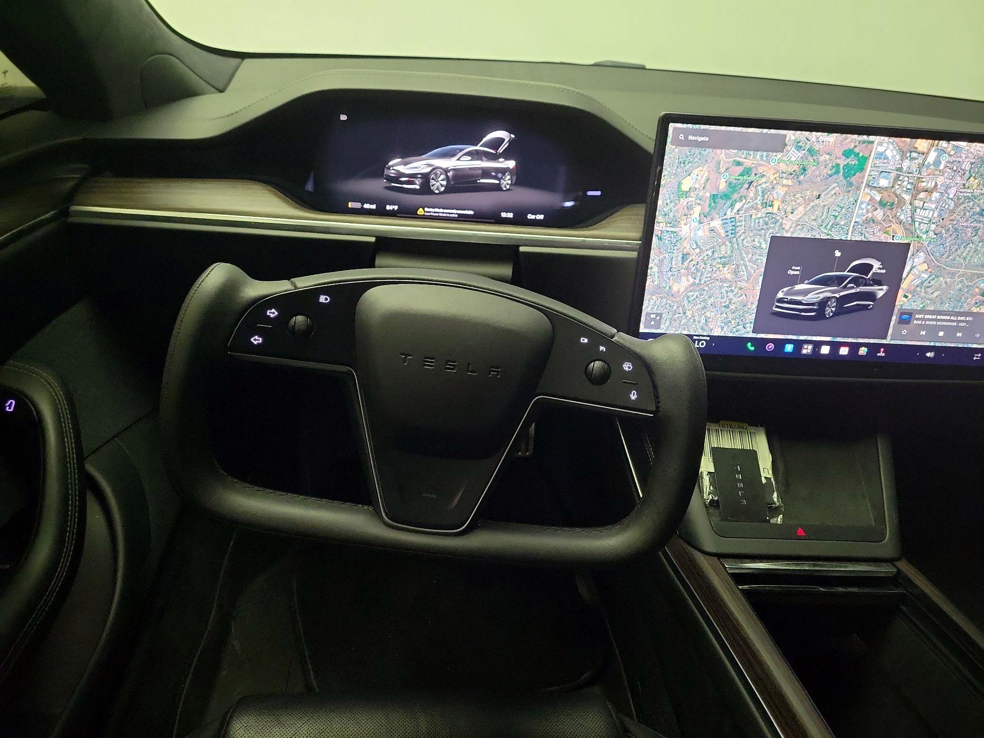 Thumbnail: 2022 Tesla Model S - 10
