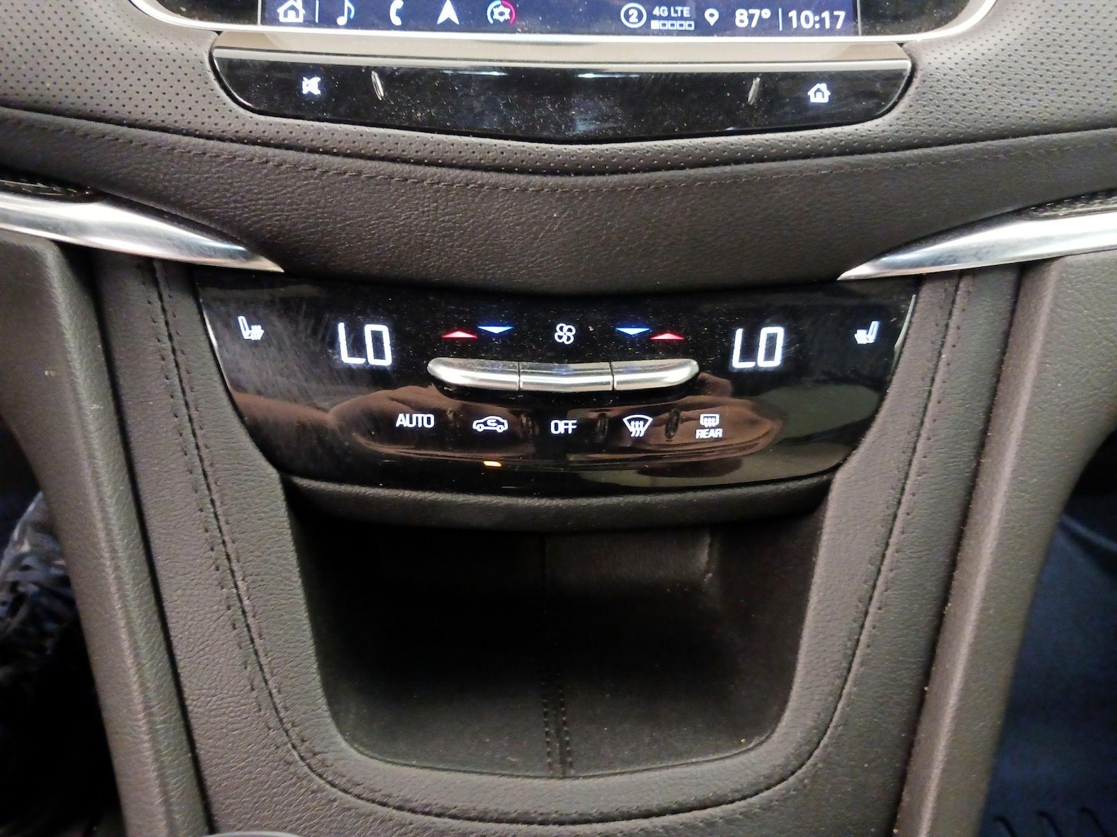 2023 Cadillac XT5 Sport - Photo 17