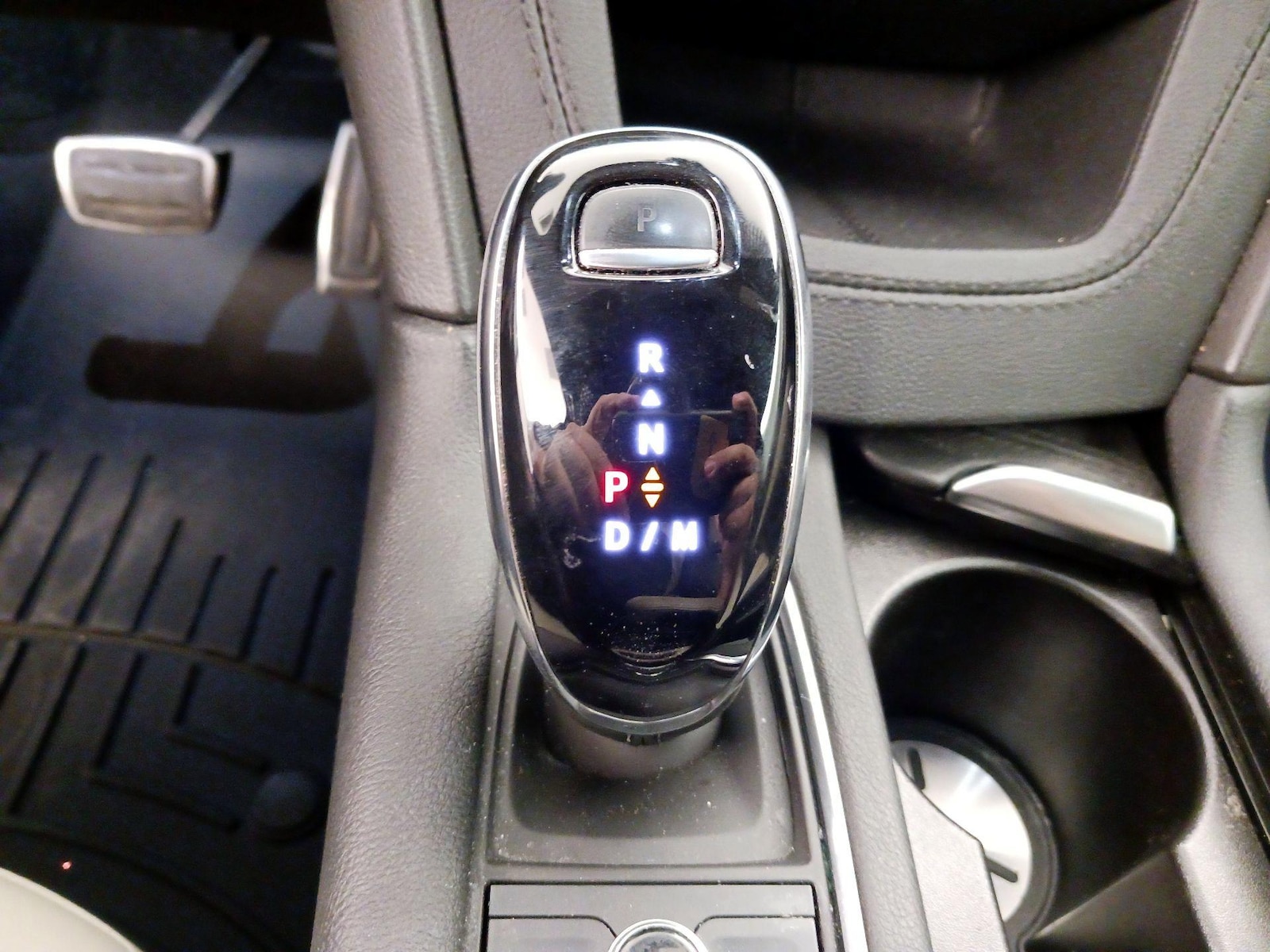 2023 Cadillac XT5 Sport - Photo 18