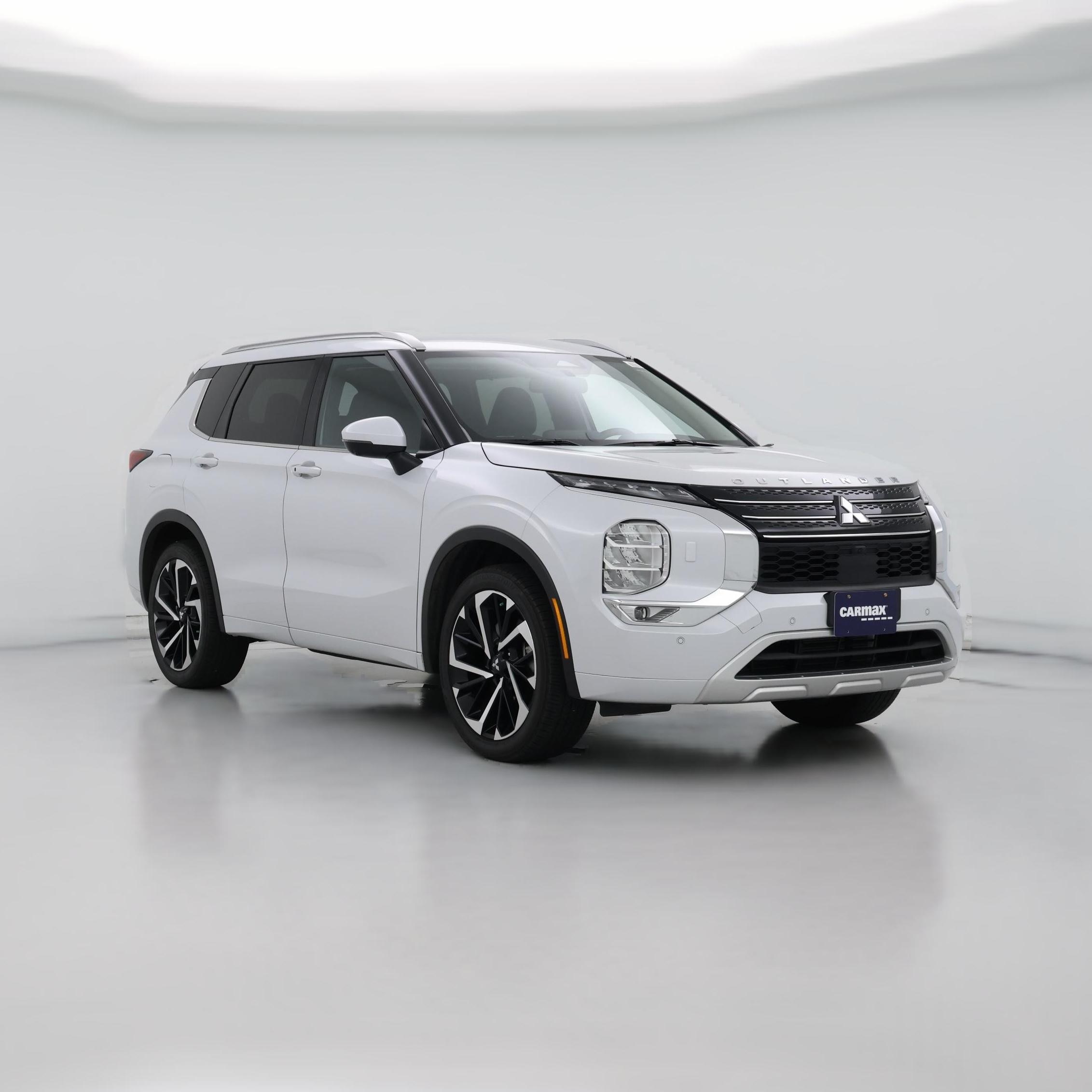 Thumbnail: 2024 Mitsubishi Outlander - 1