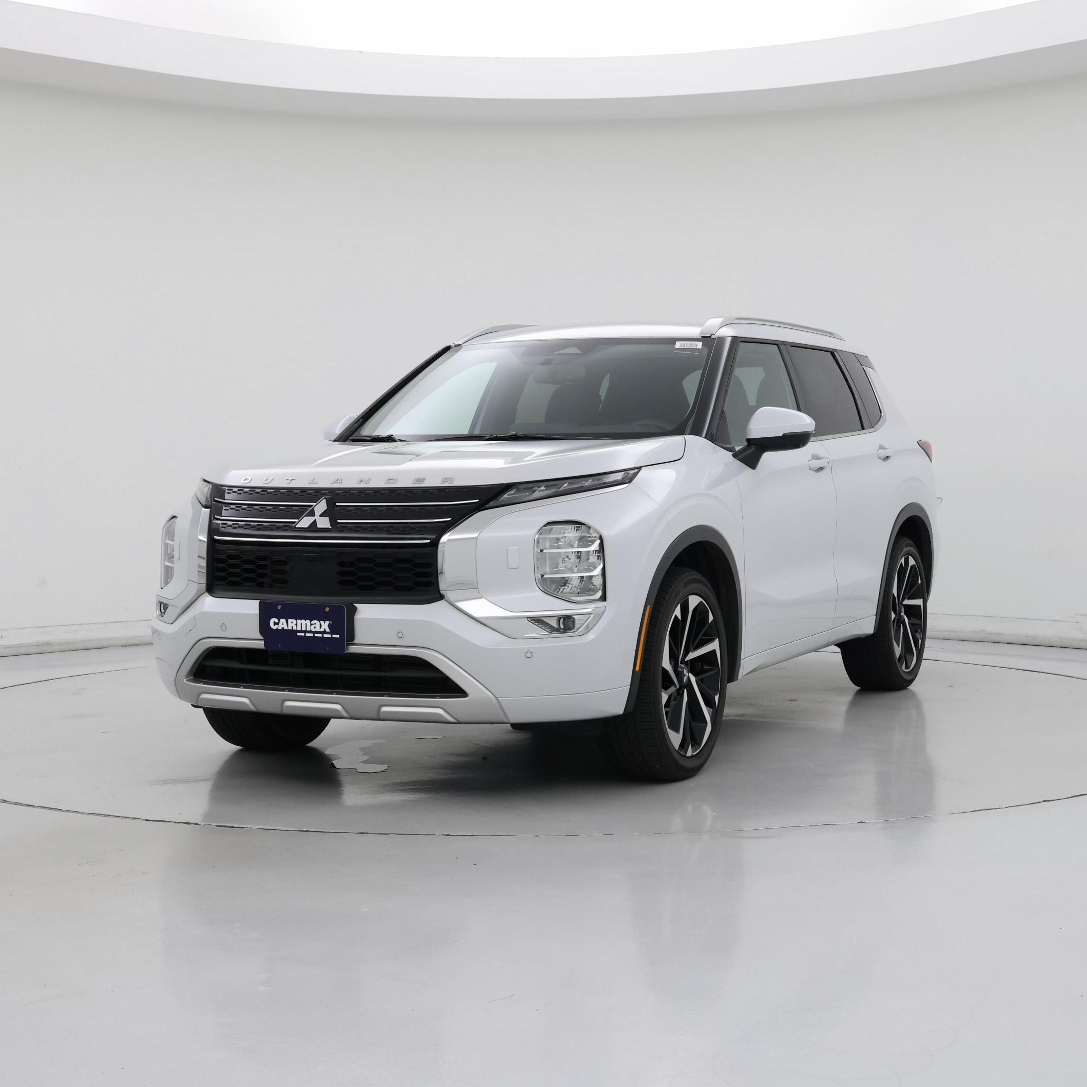 Thumbnail: 2024 Mitsubishi Outlander - 4