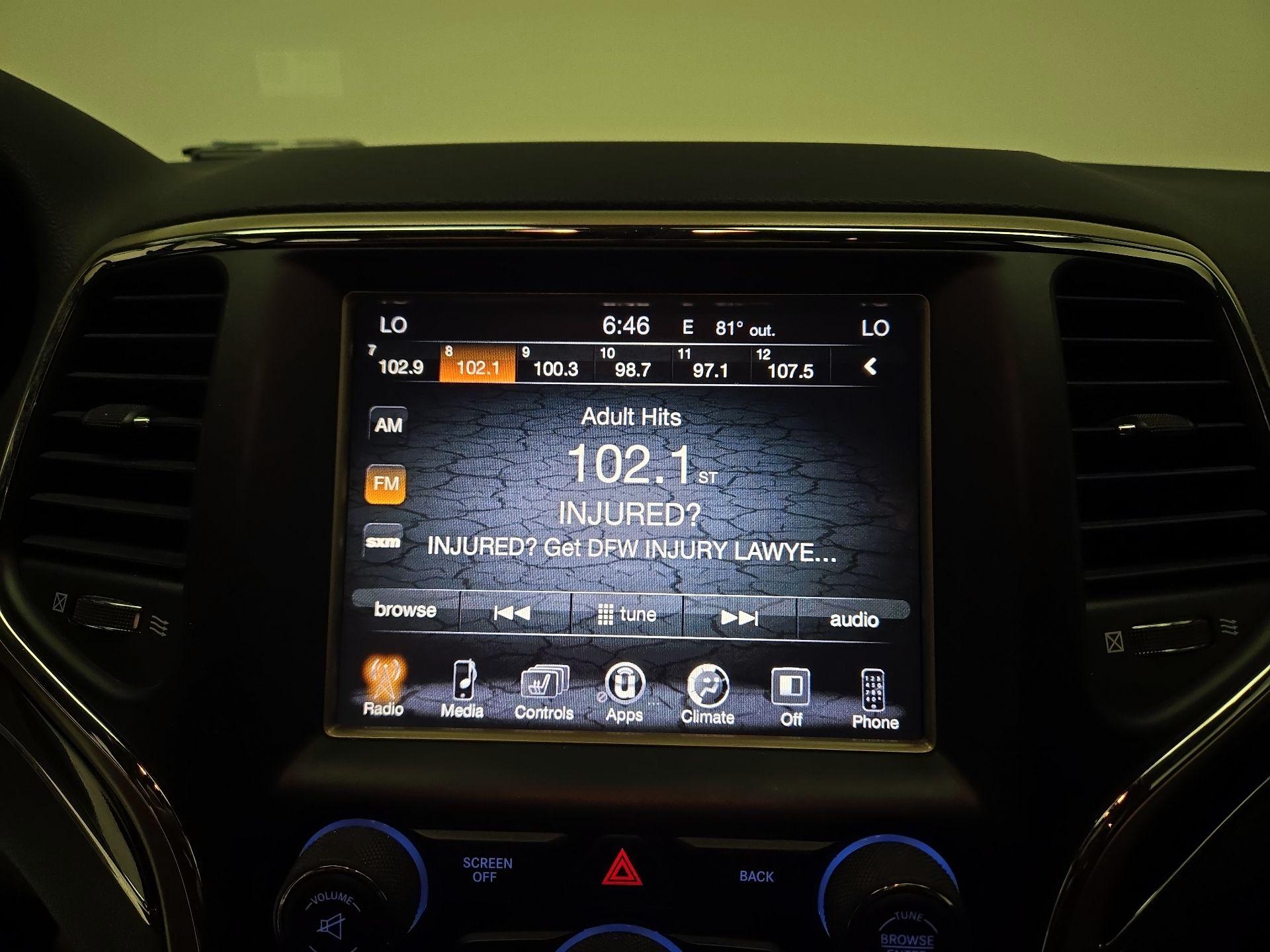Thumbnail: 2016 Jeep Grand Cherokee - 14