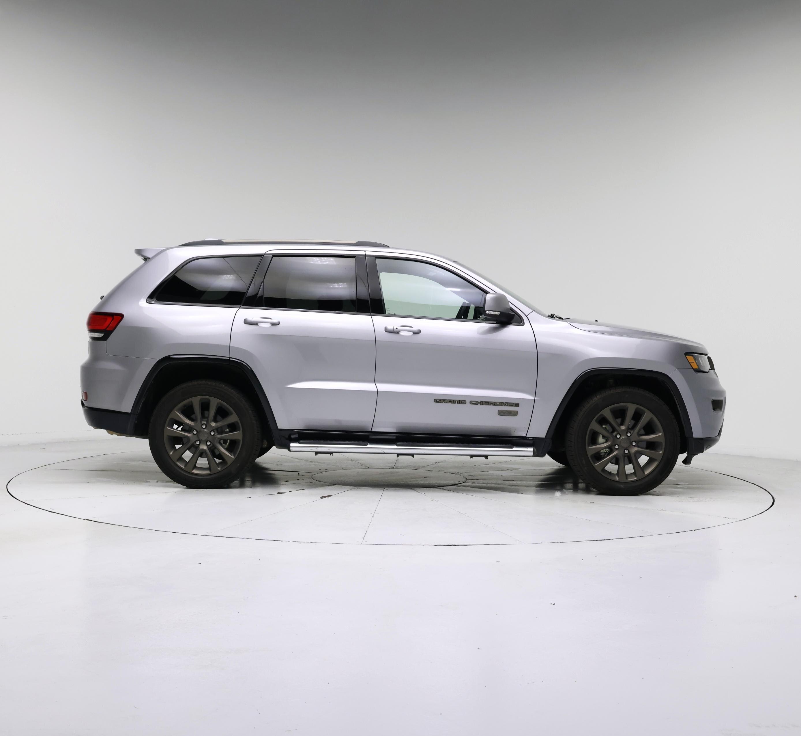 Thumbnail: 2016 Jeep Grand Cherokee - 7