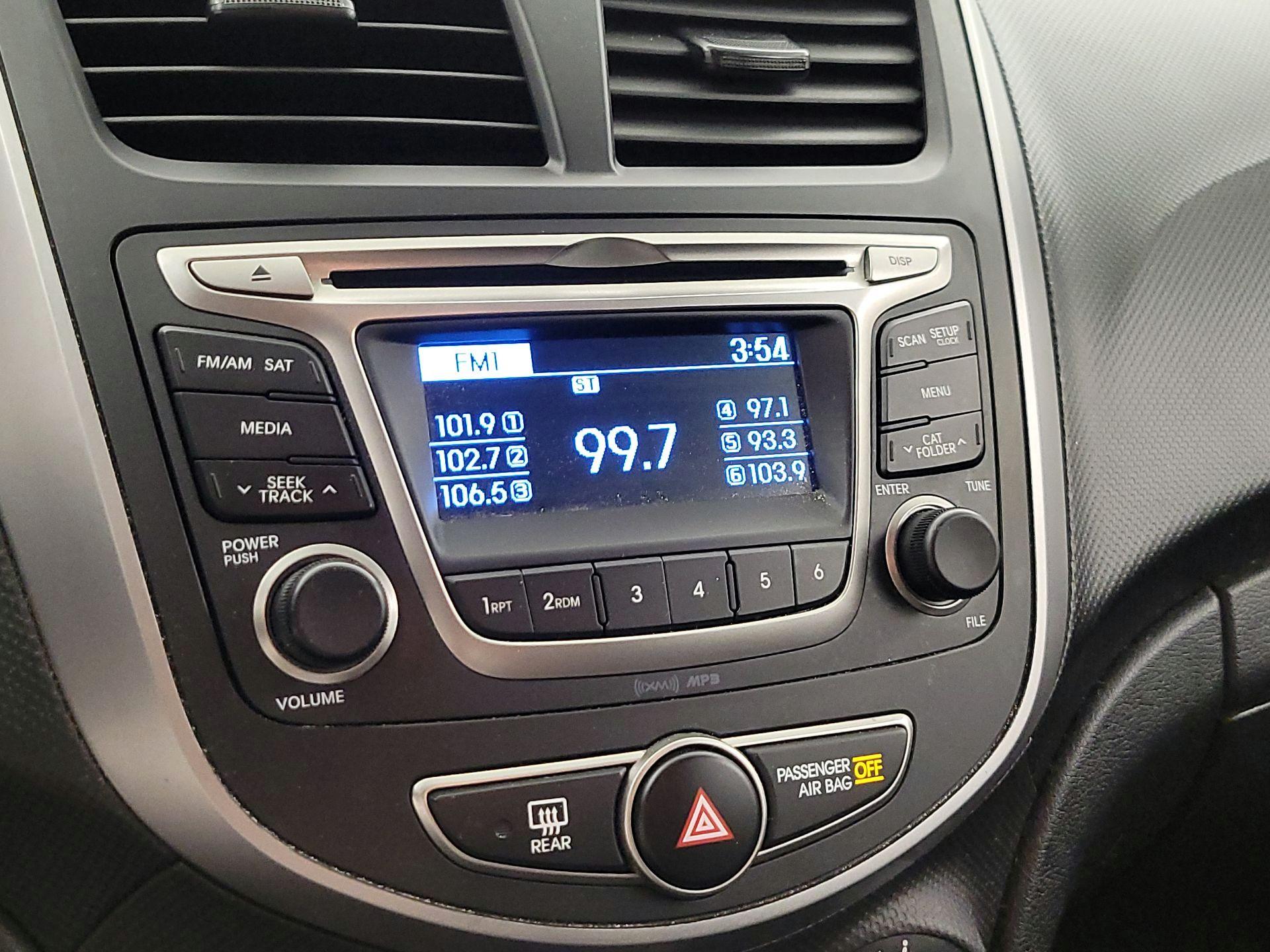 Thumbnail: 2017 Hyundai Accent - 14