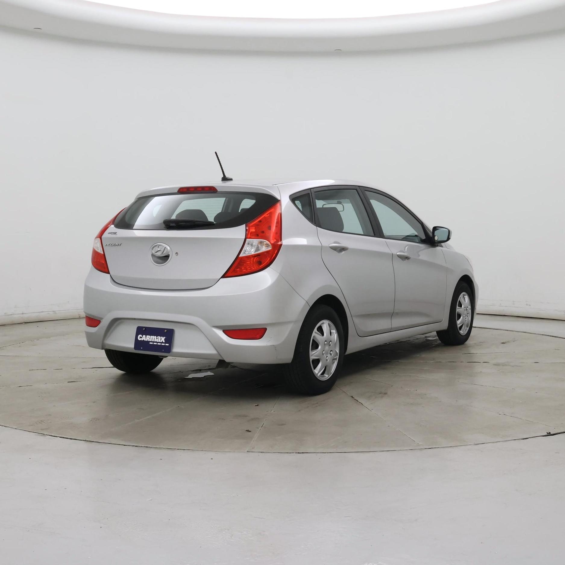 Thumbnail: 2017 Hyundai Accent - 8