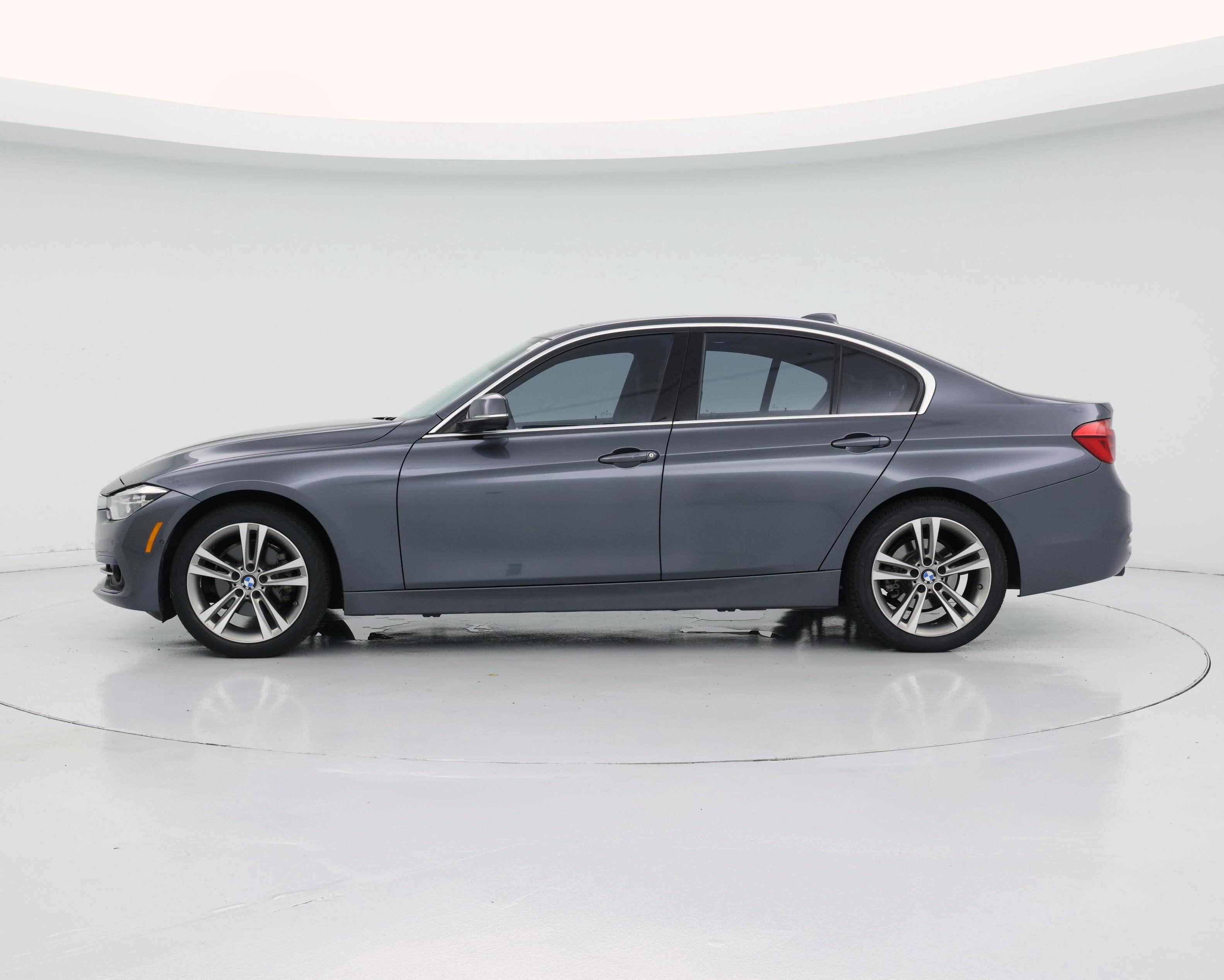 Thumbnail: 2017 BMW 3 Series - 3