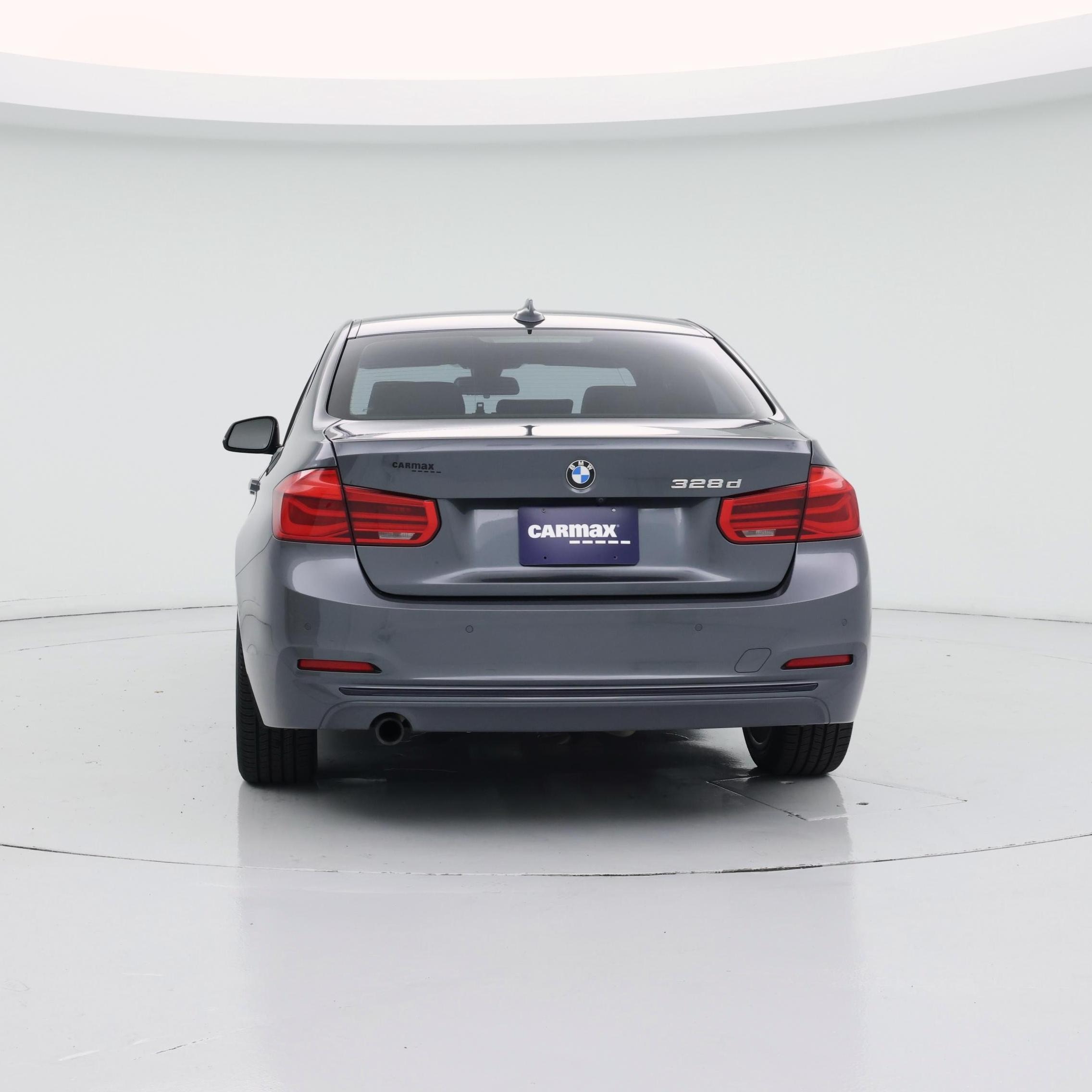 Thumbnail: 2017 BMW 3 Series - 6