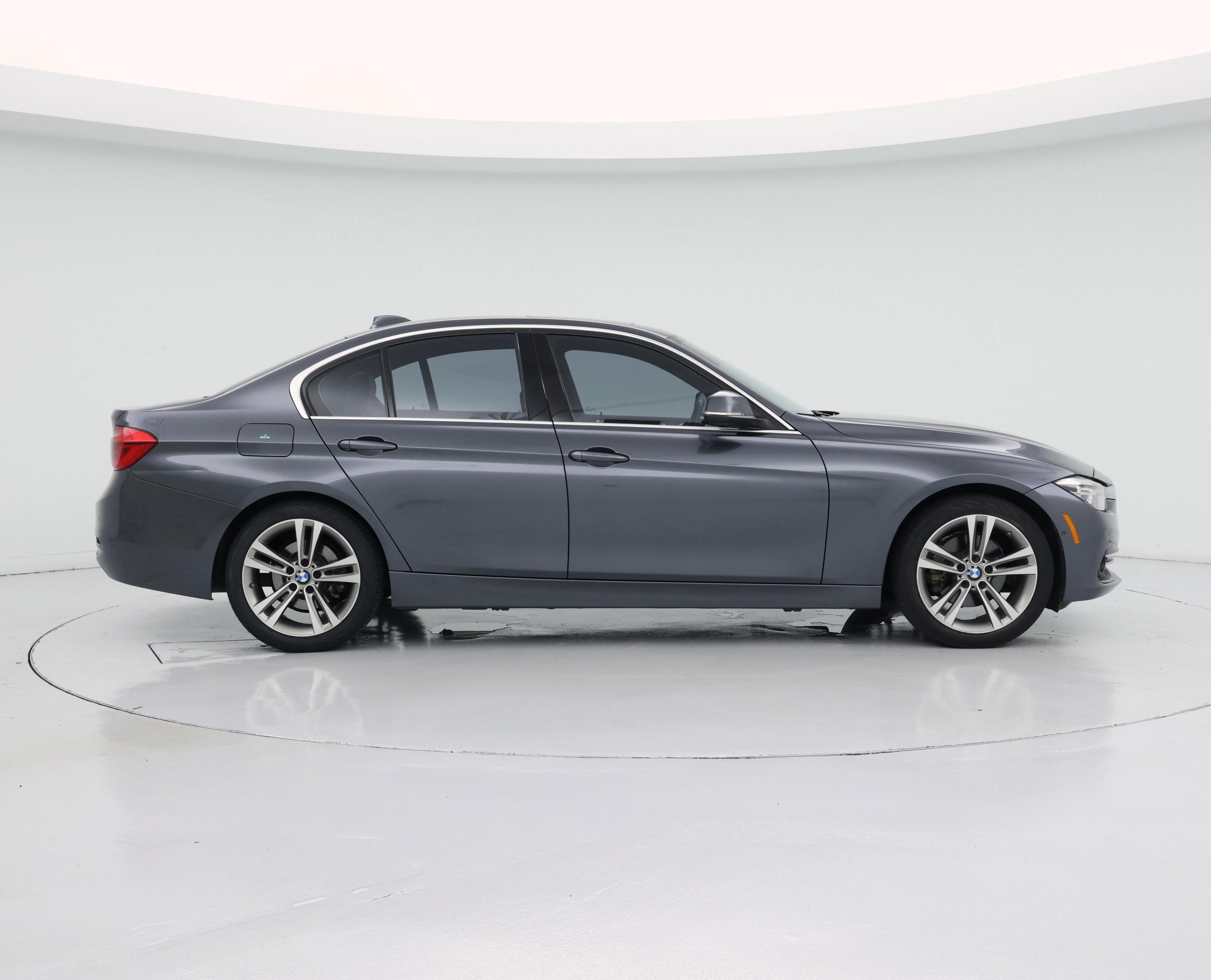 Thumbnail: 2017 BMW 3 Series - 7