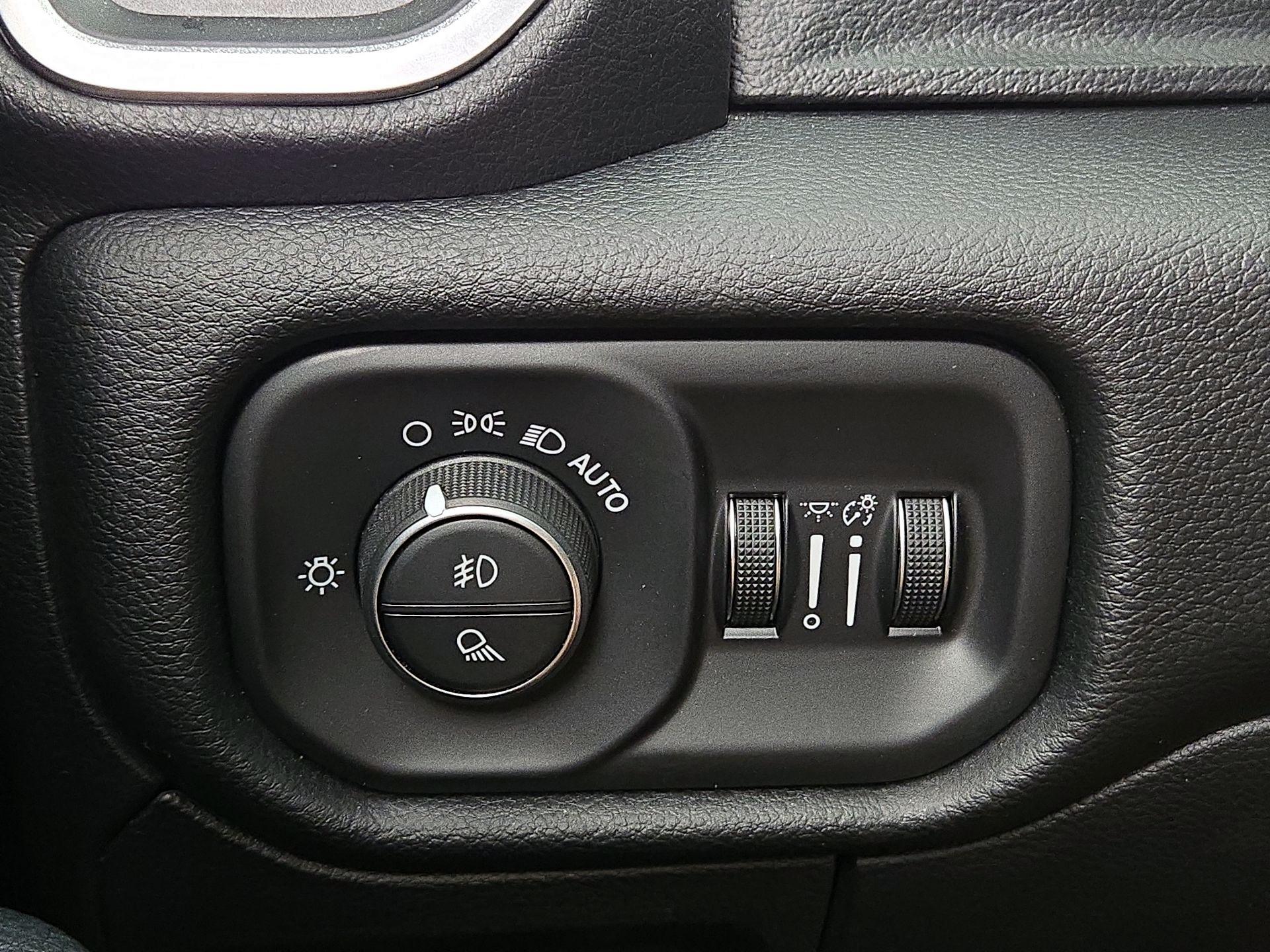 Thumbnail: 2020 RAM 1500 - 13