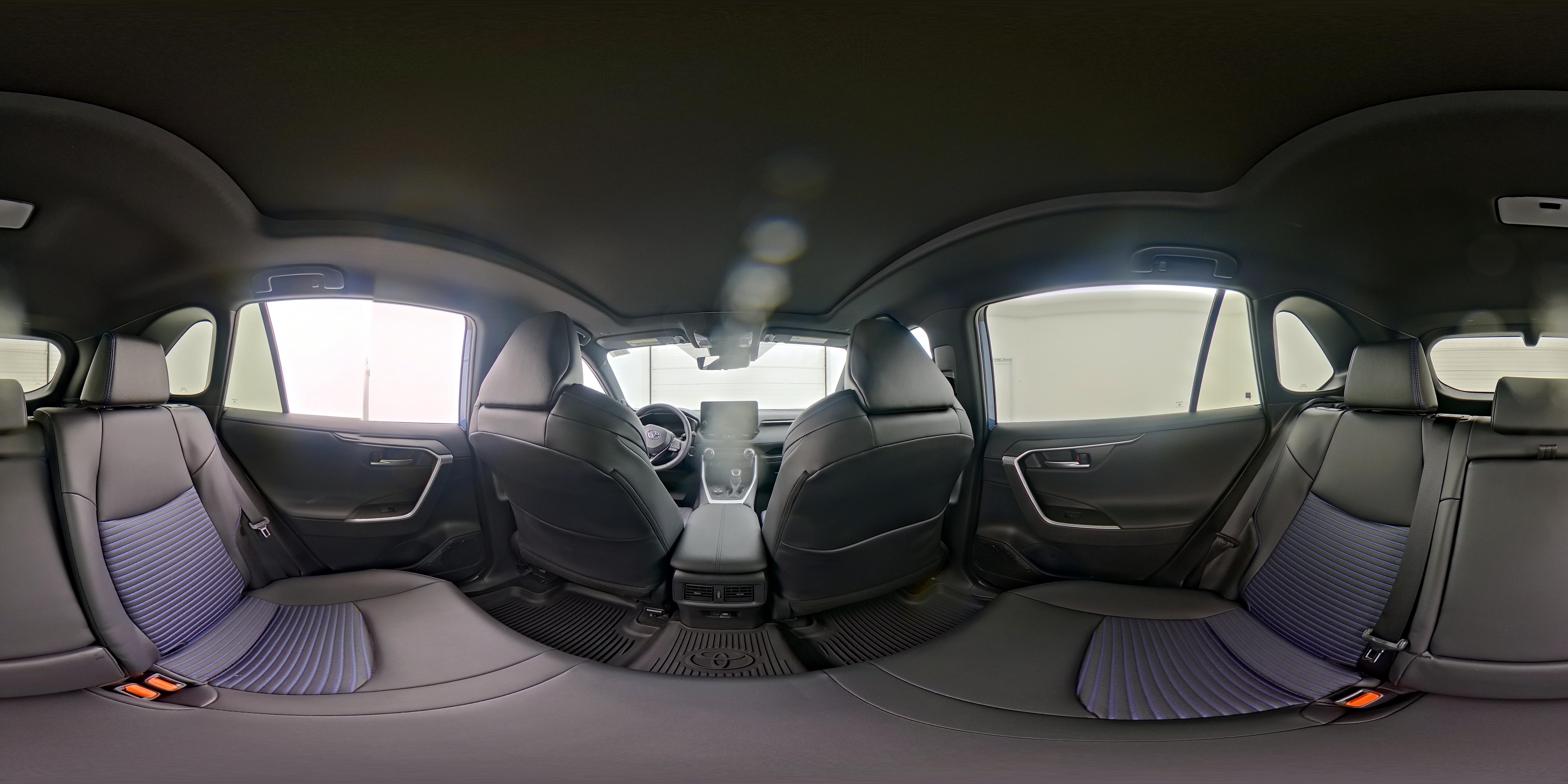 2025 Toyota RAV4 XSE - Photo 26