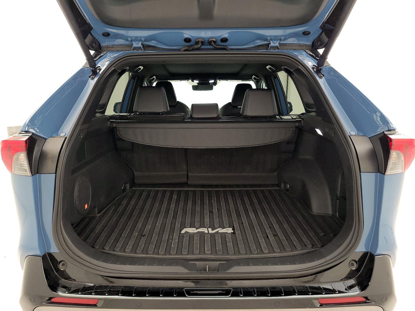 2025 Toyota RAV4 XSE - Photo 22