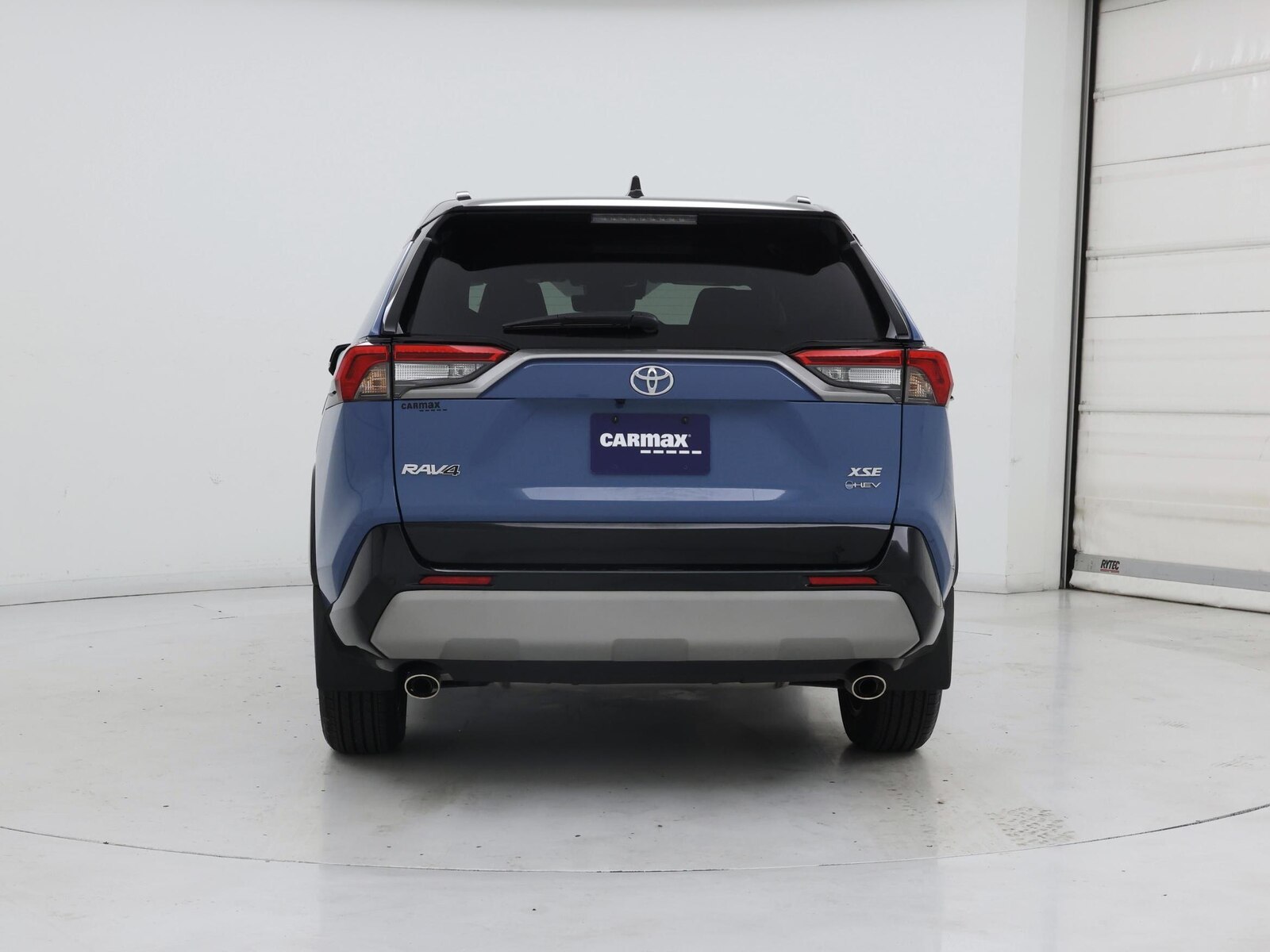 2025 Toyota RAV4 XSE - Photo 7
