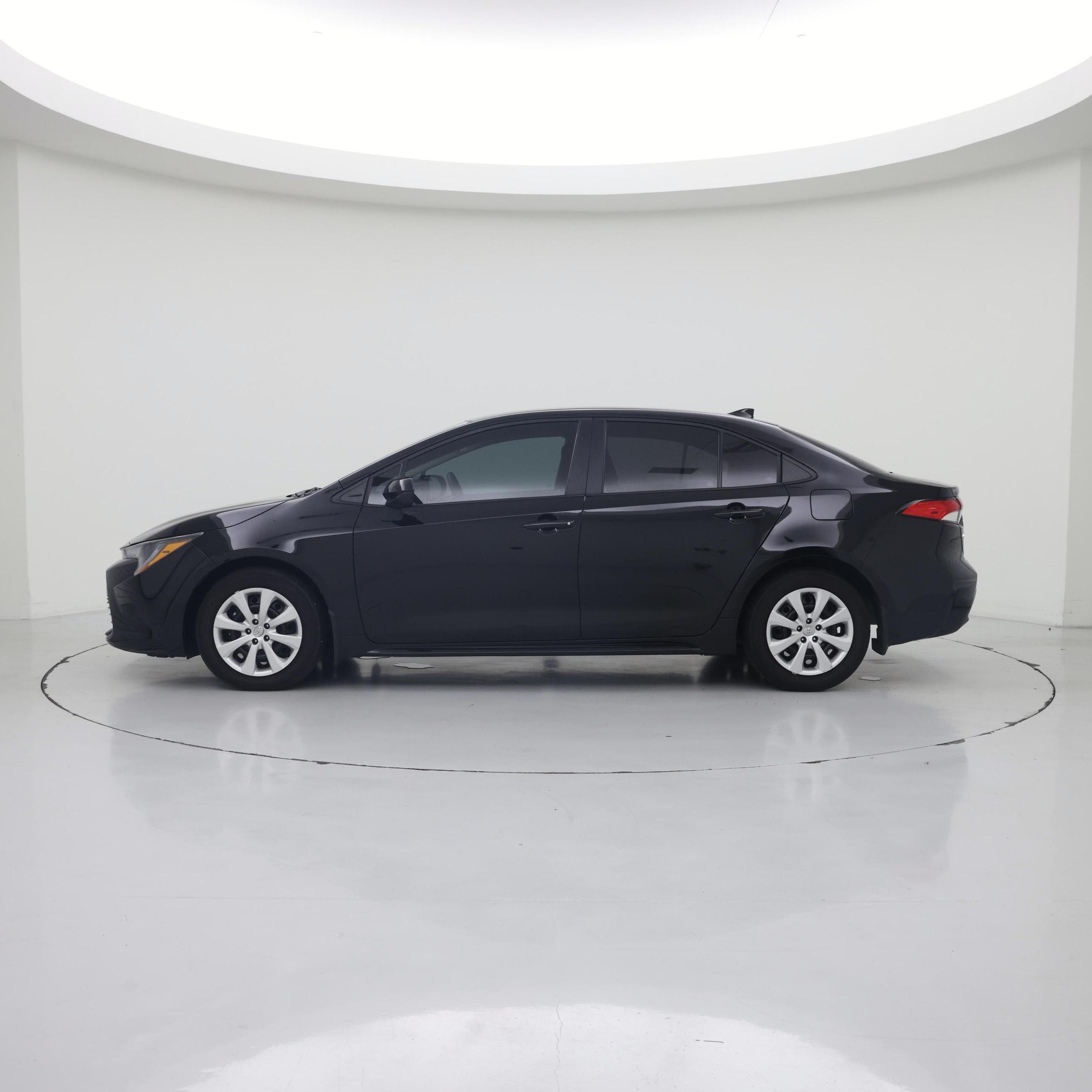 Thumbnail: 2025 Toyota Corolla - 3