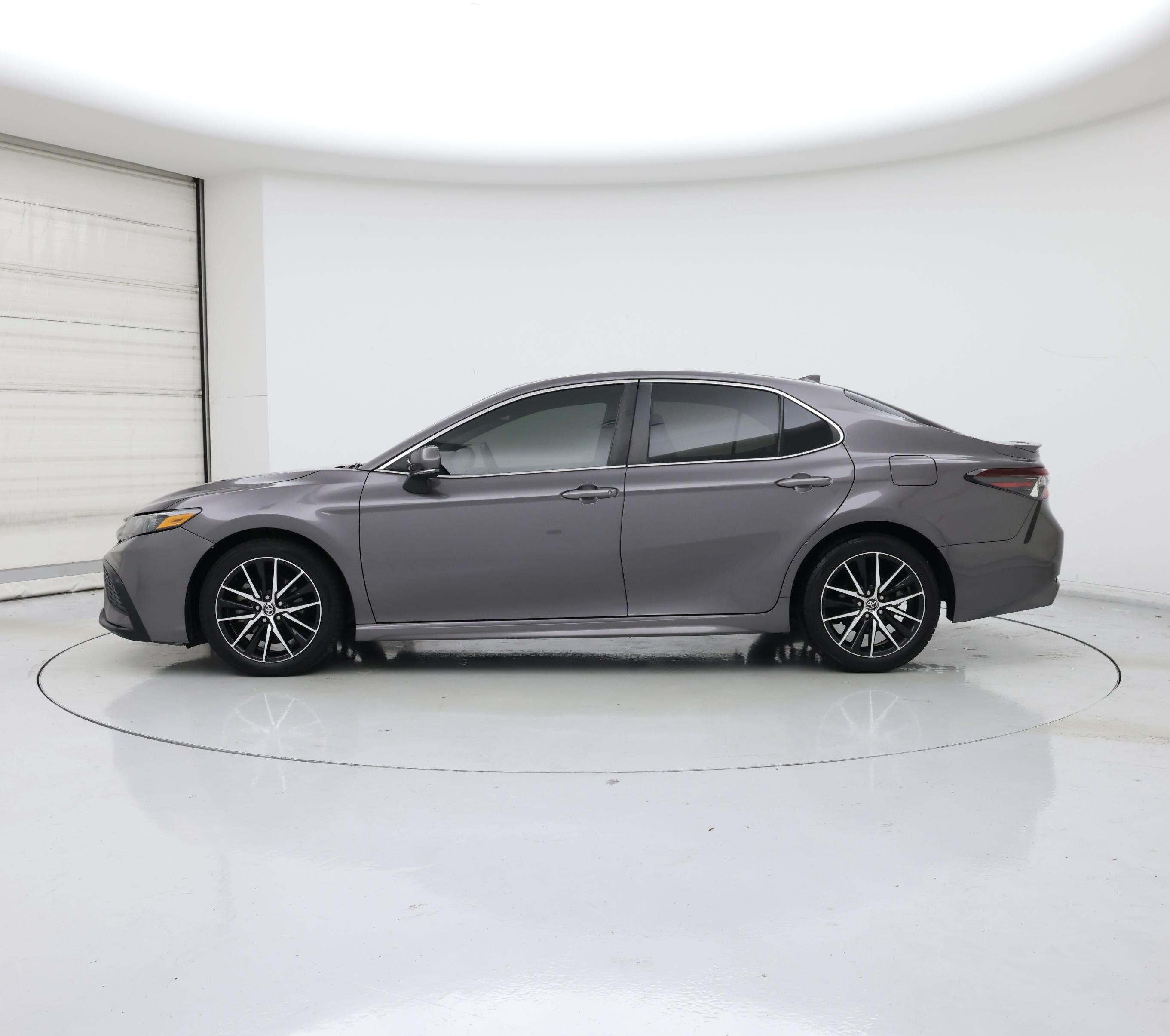 Thumbnail: 2023 Toyota Camry - 3