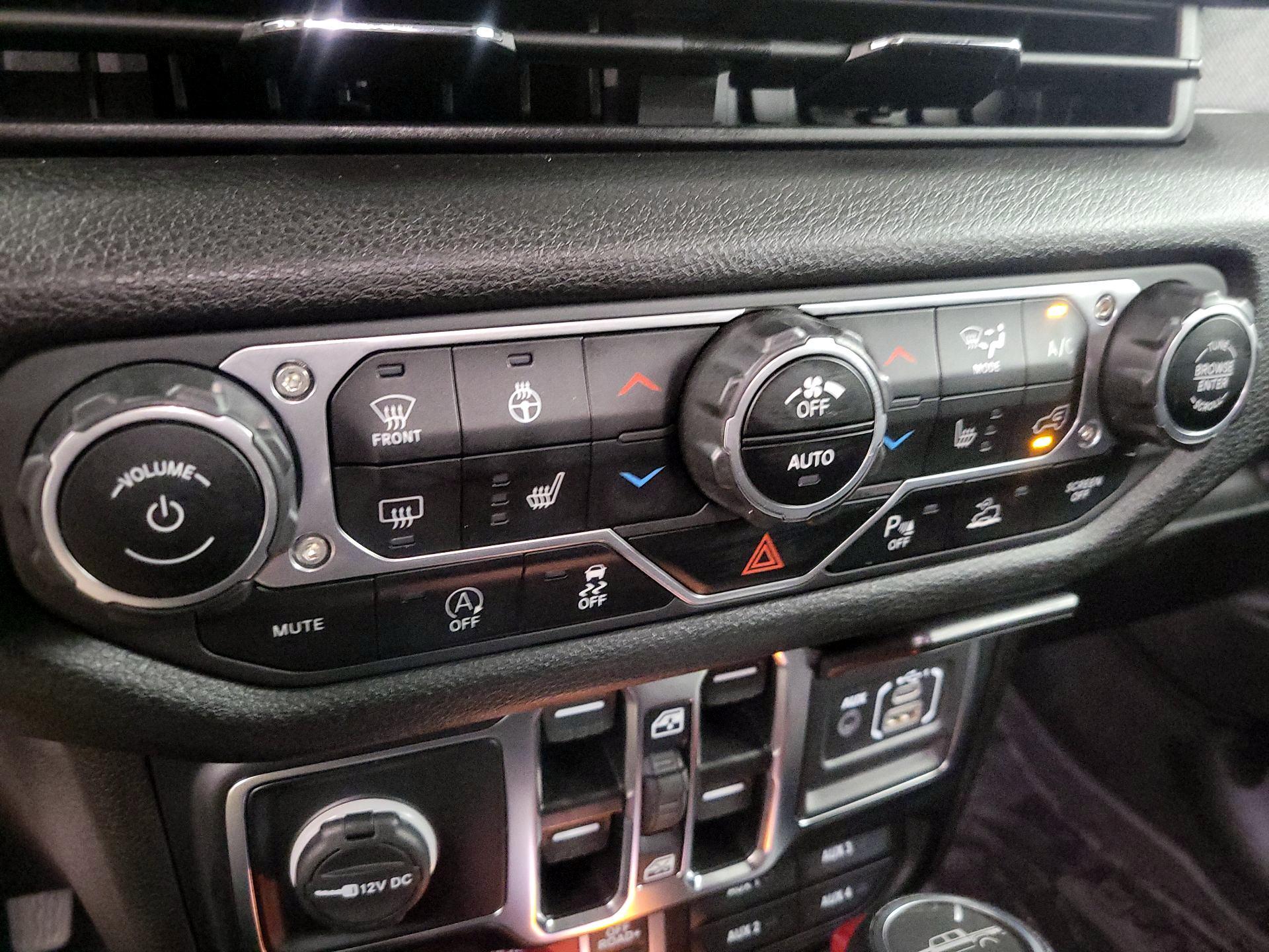 Thumbnail: 2024 Jeep Gladiator - 16
