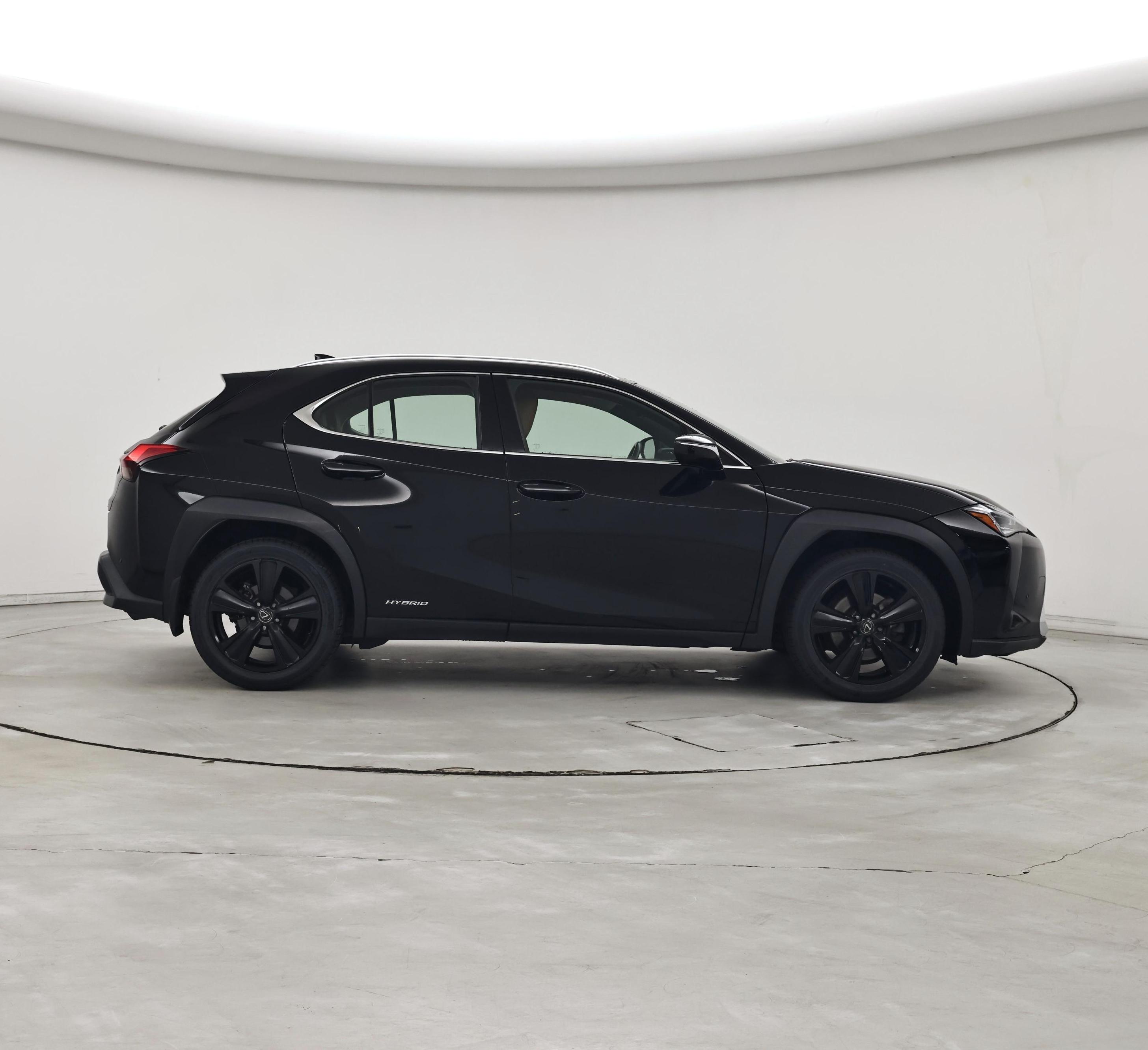 Thumbnail: 2021 Lexus UX - 7