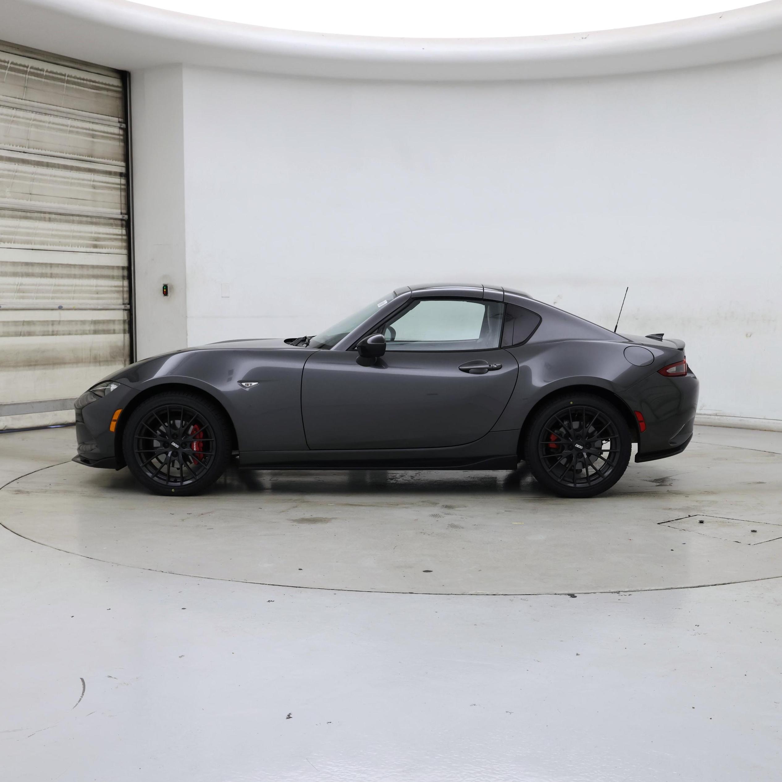 Thumbnail: 2019 Mazda MX-5 Miata - 3