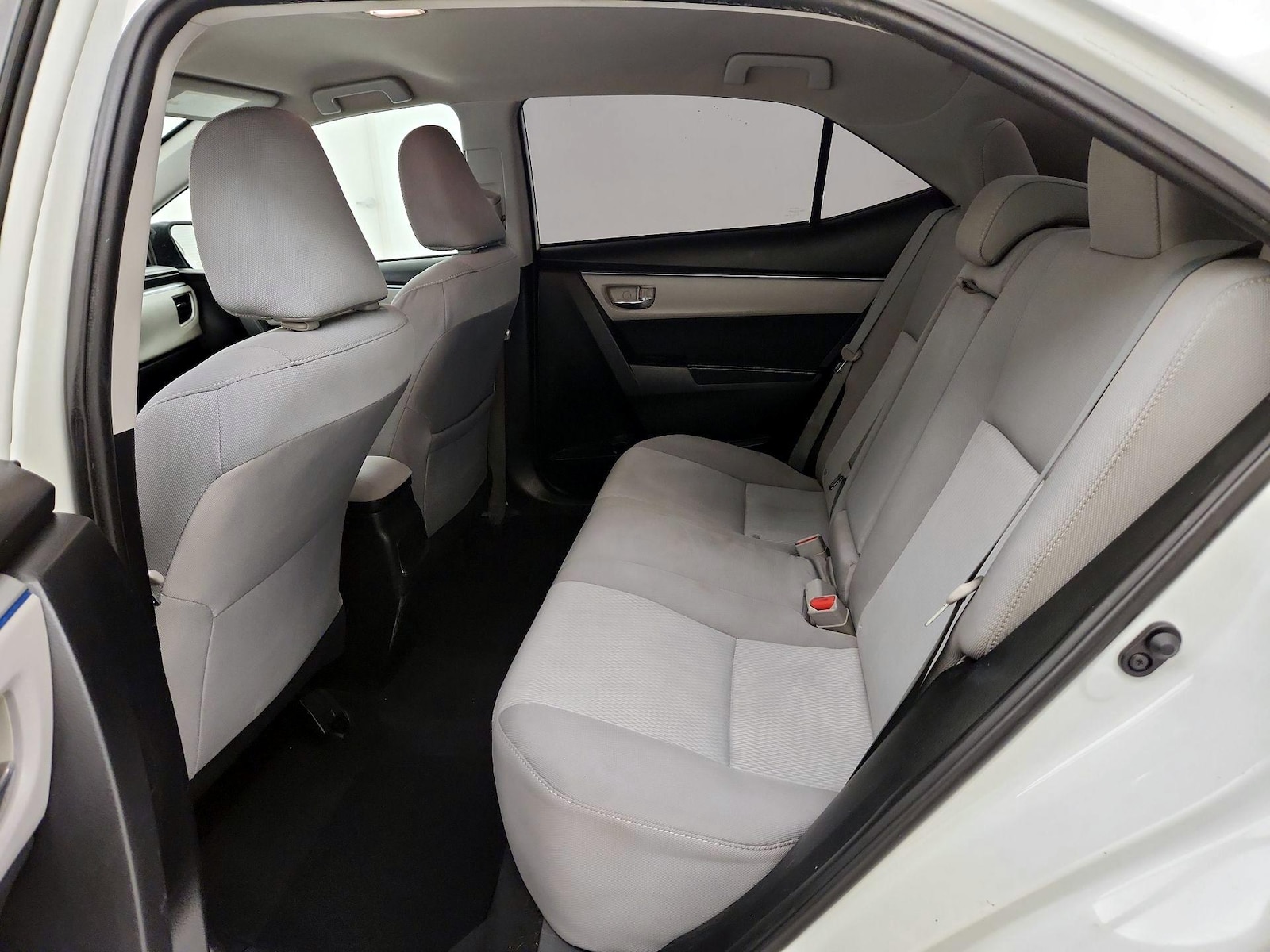 2016 Toyota Corolla LE - Photo 20