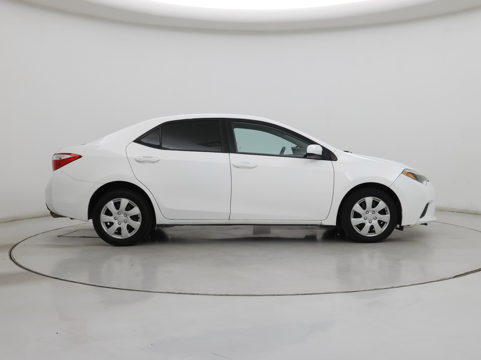 2016 Toyota Corolla LE - Photo 8