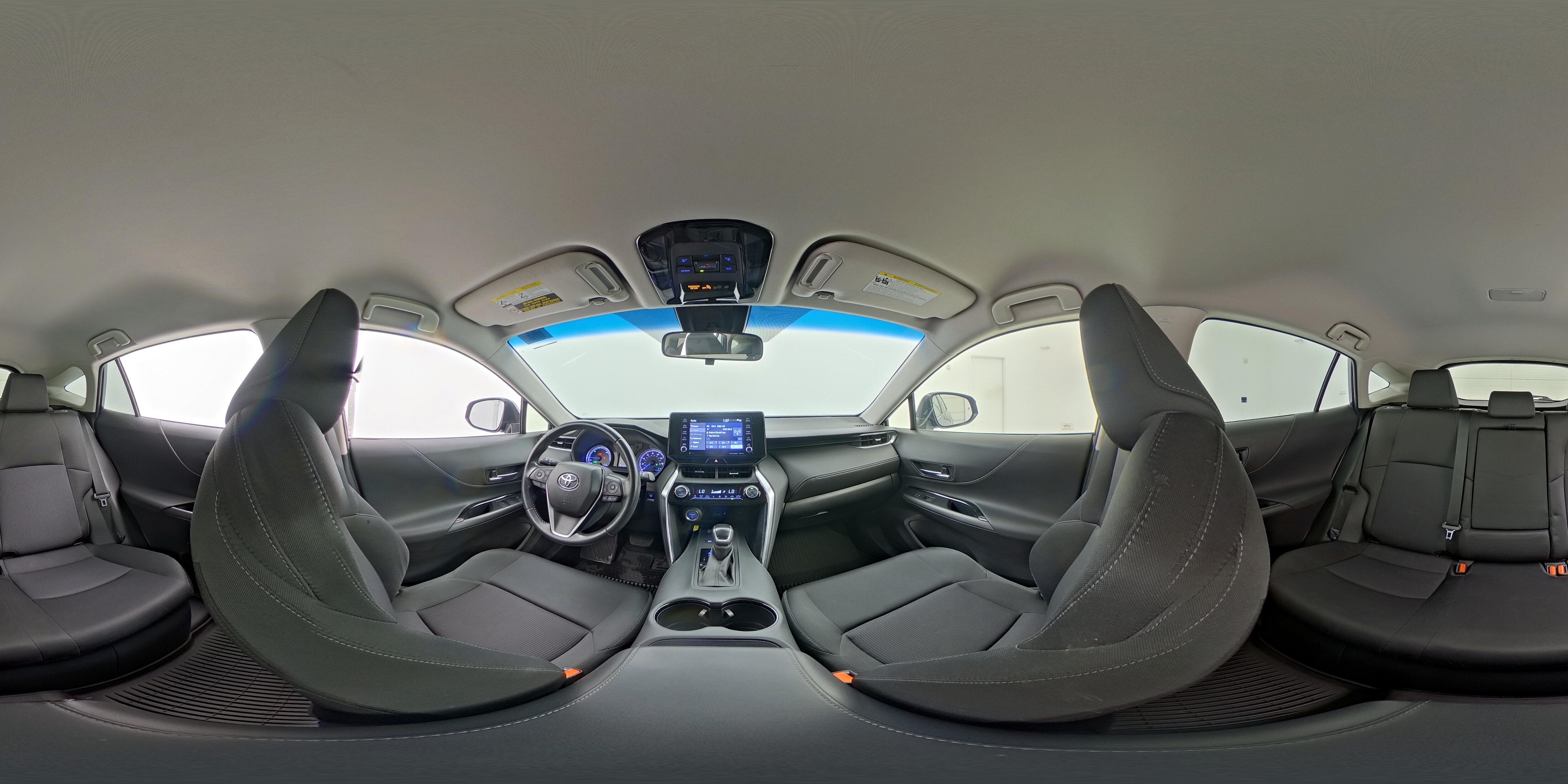 2021 Toyota Venza LE - Photo 24