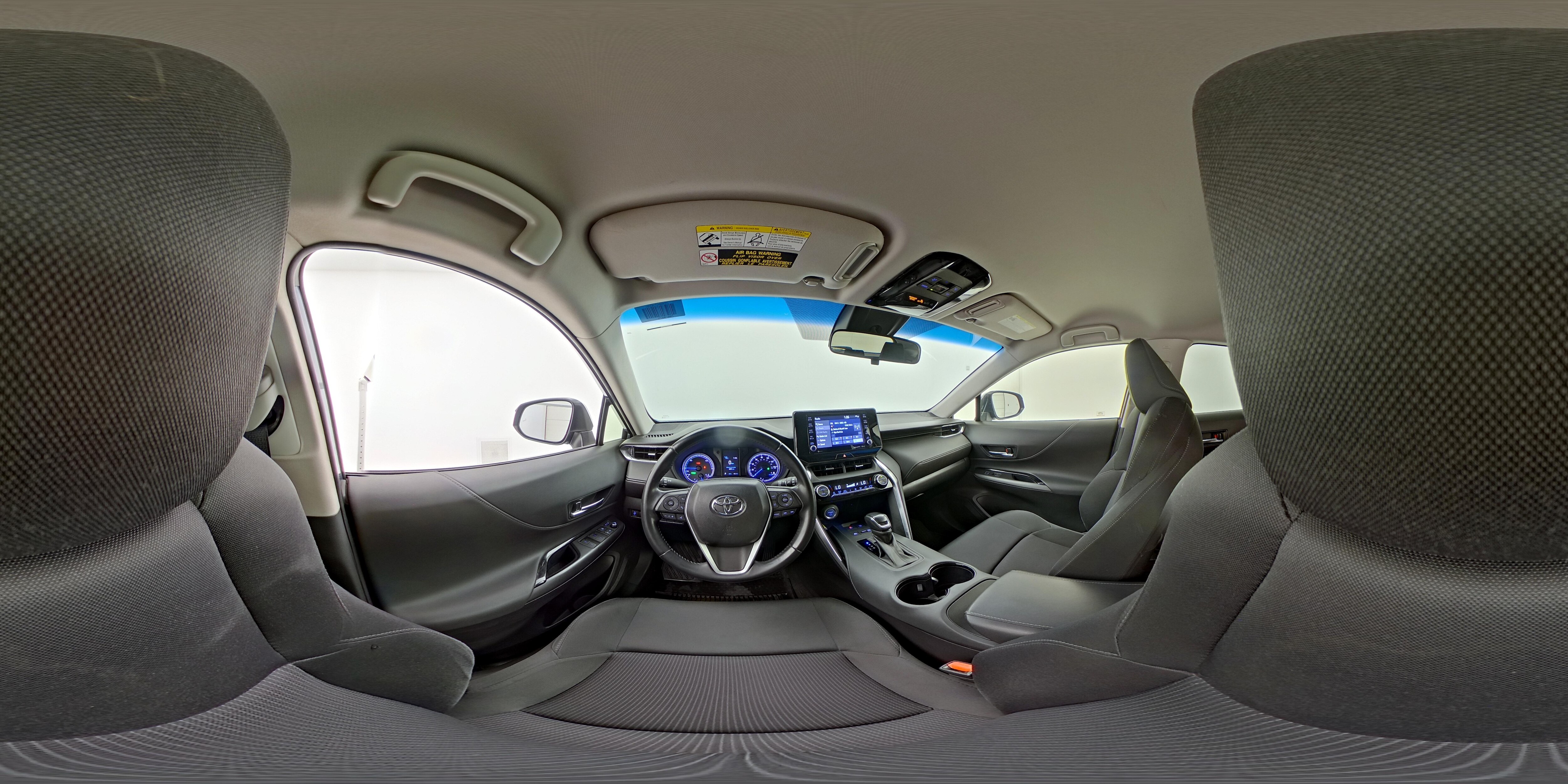 2021 Toyota Venza LE - Photo 26