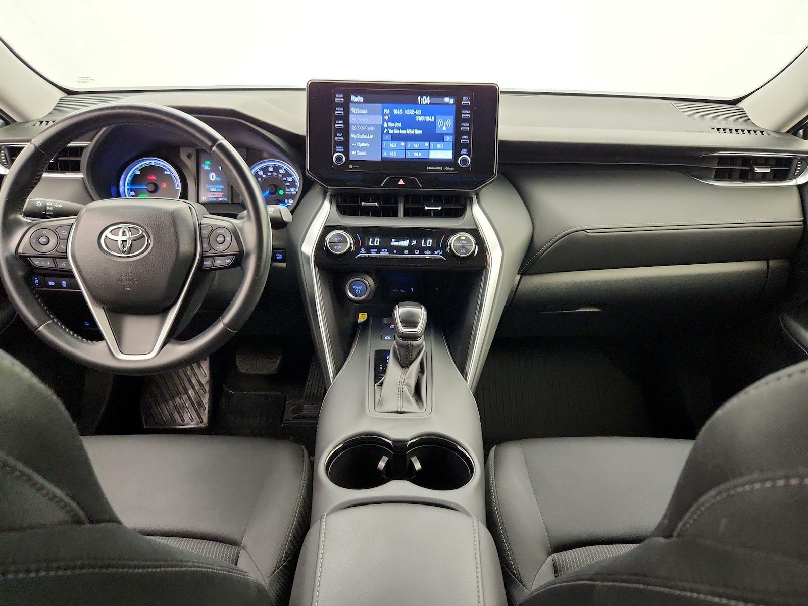 2021 Toyota Venza LE - Photo 10