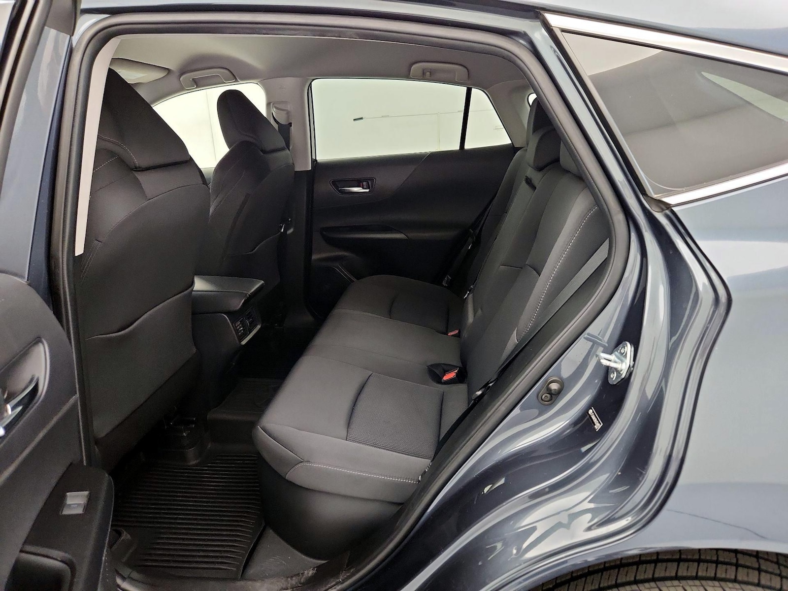 2021 Toyota Venza LE - Photo 20