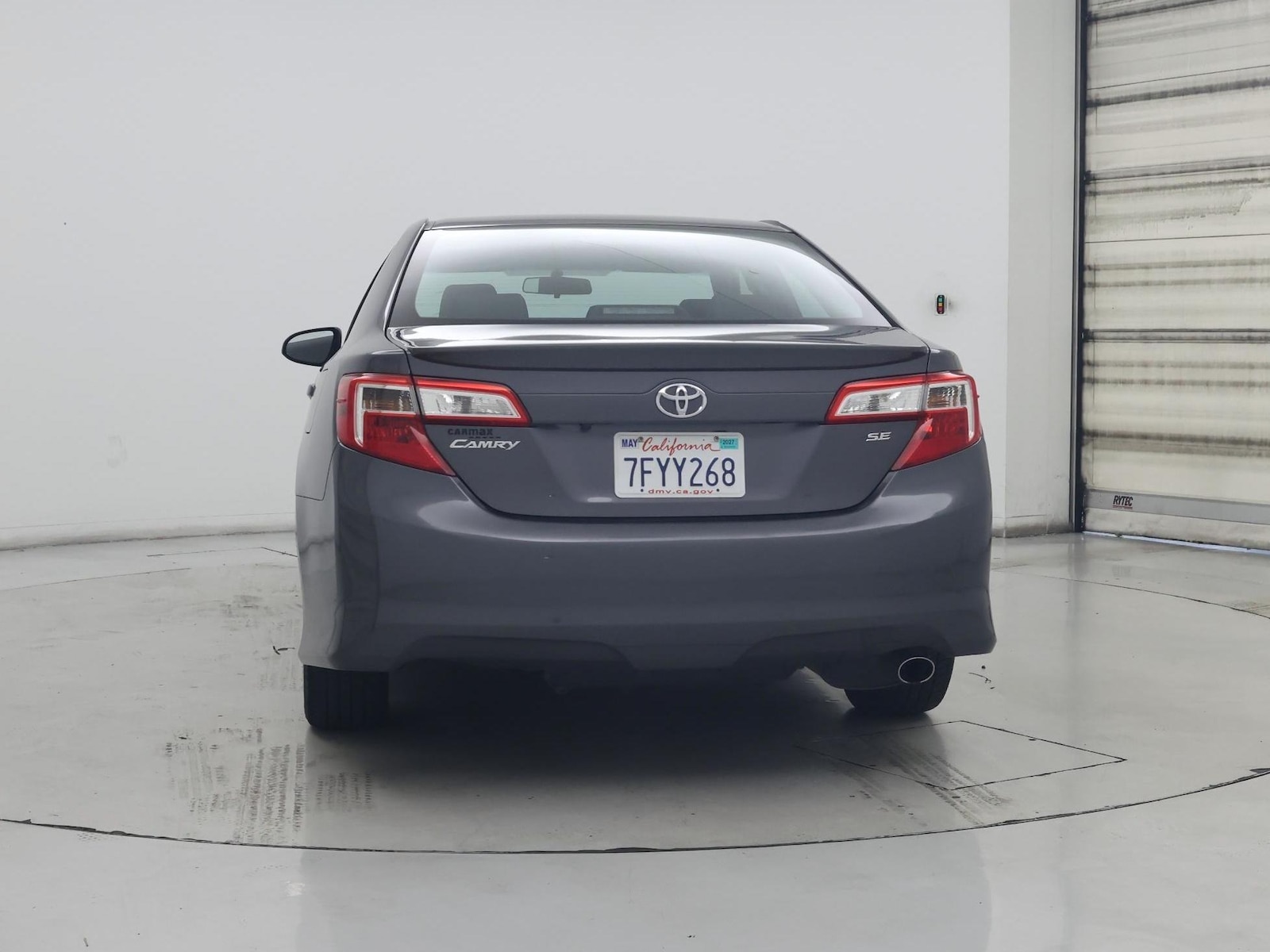 2014 Toyota Camry SE - Photo 7