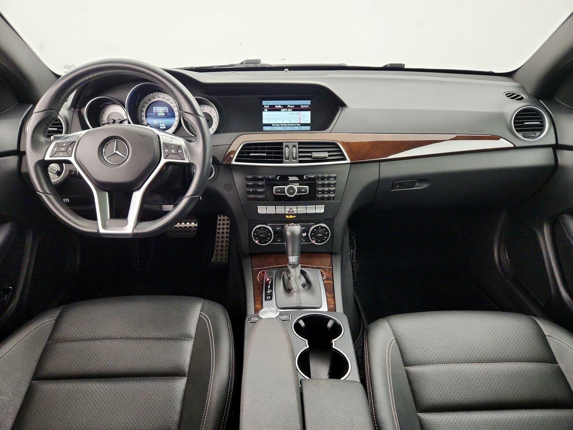 Thumbnail: 2015 Mercedes-Benz C-Class - 9