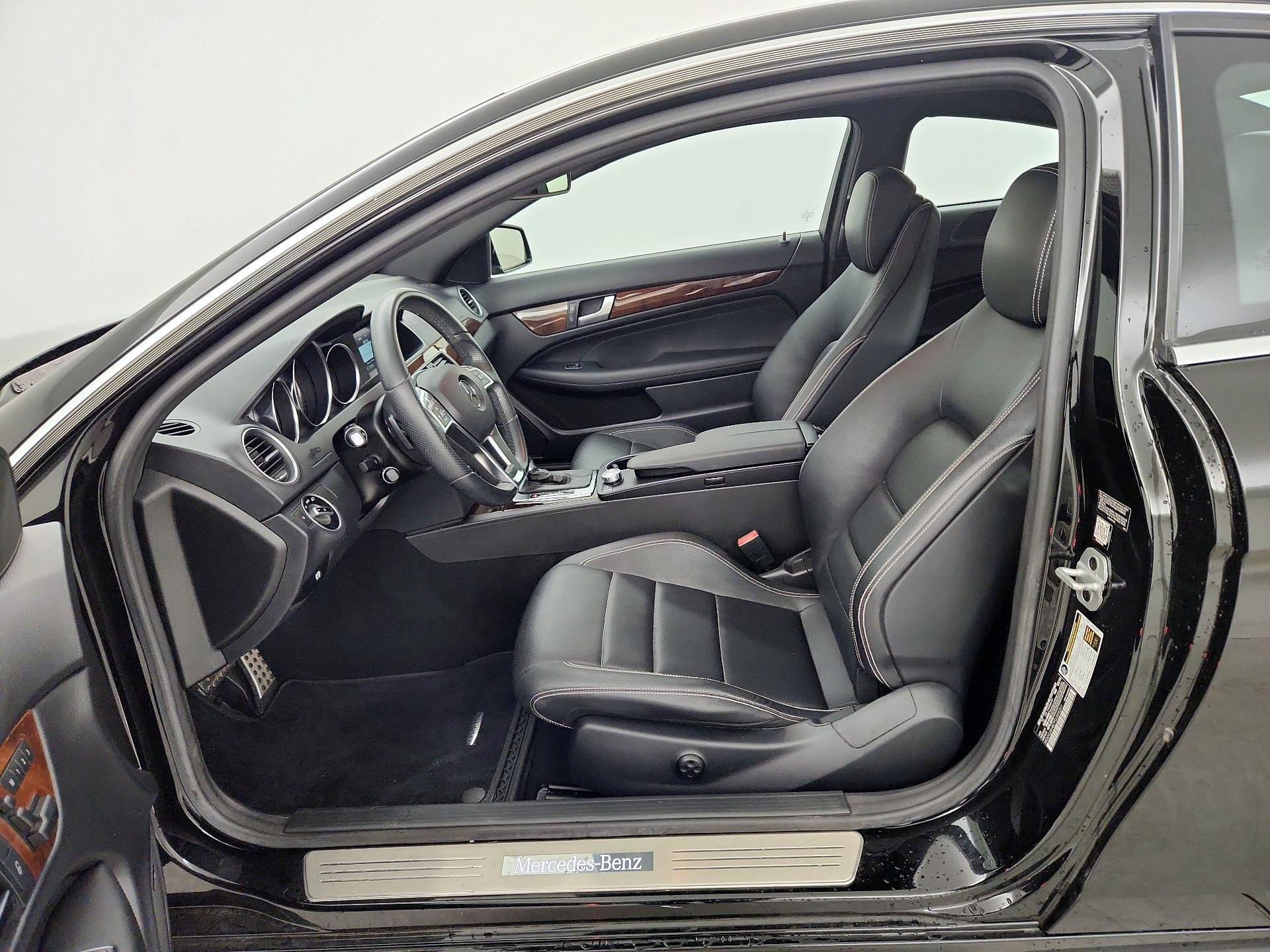 Thumbnail: 2015 Mercedes-Benz C-Class - 11
