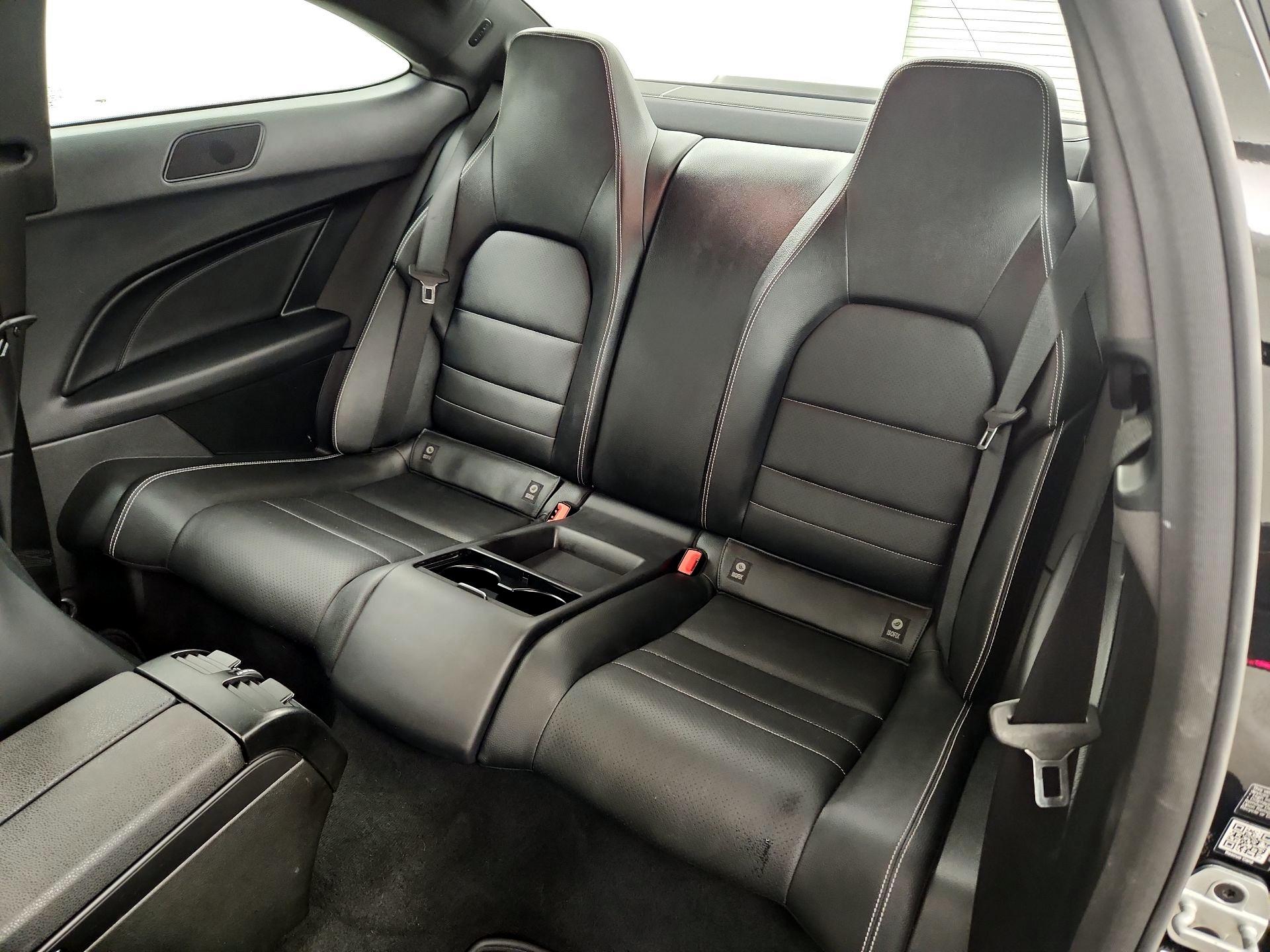 Thumbnail: 2015 Mercedes-Benz C-Class - 19