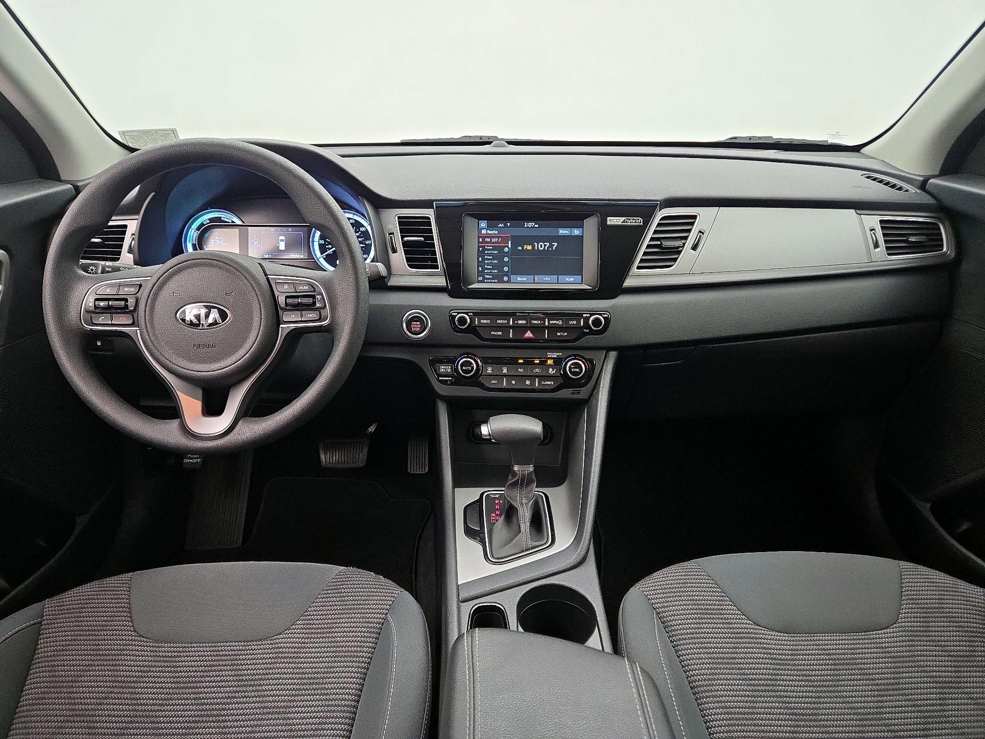 Thumbnail: 2019 Kia Niro - 9