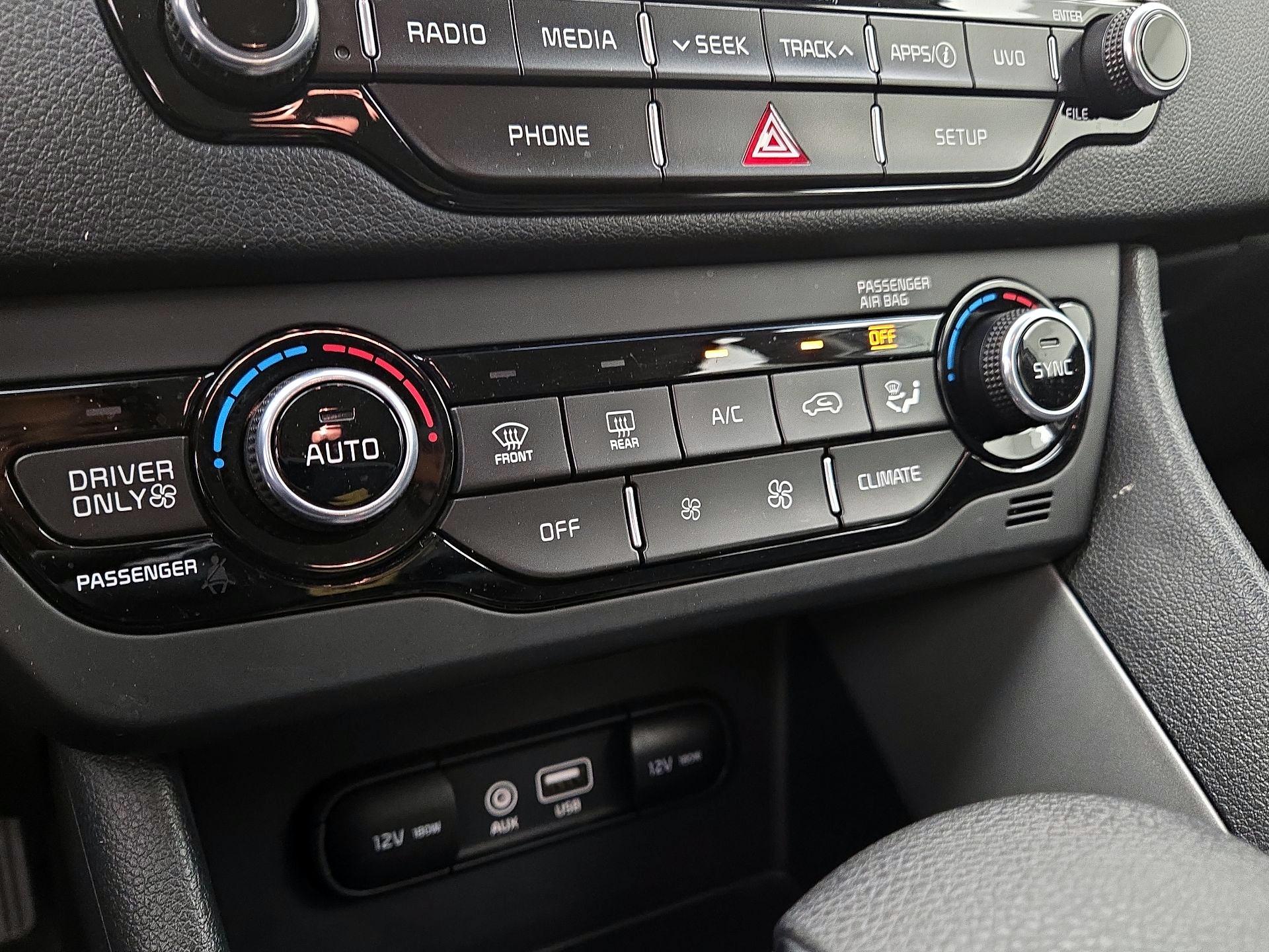 Thumbnail: 2019 Kia Niro - 16