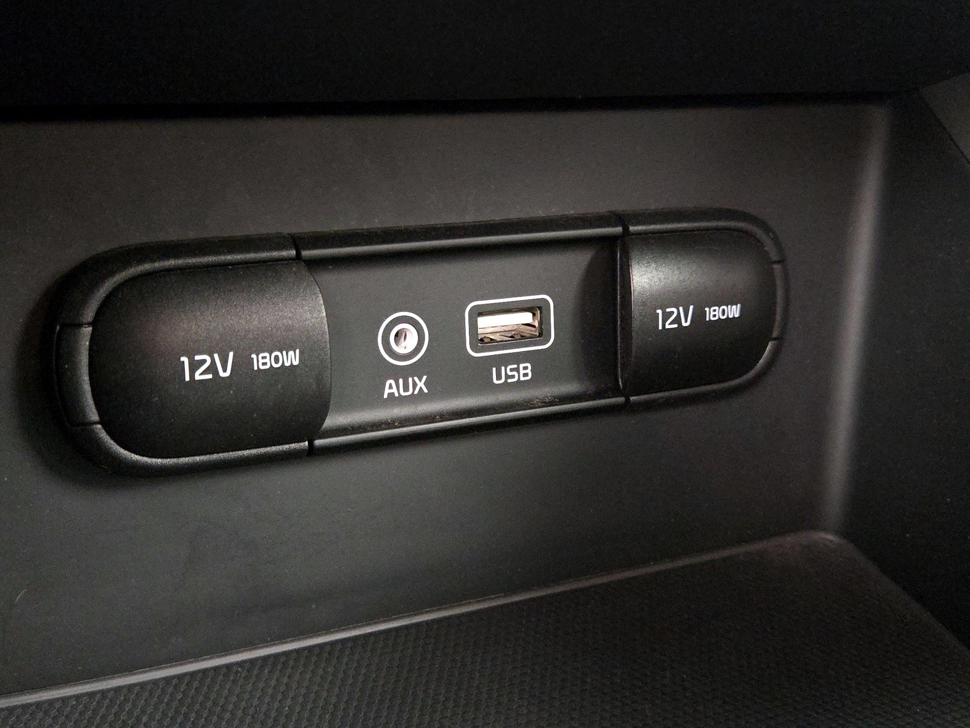 Thumbnail: 2019 Kia Niro - 18