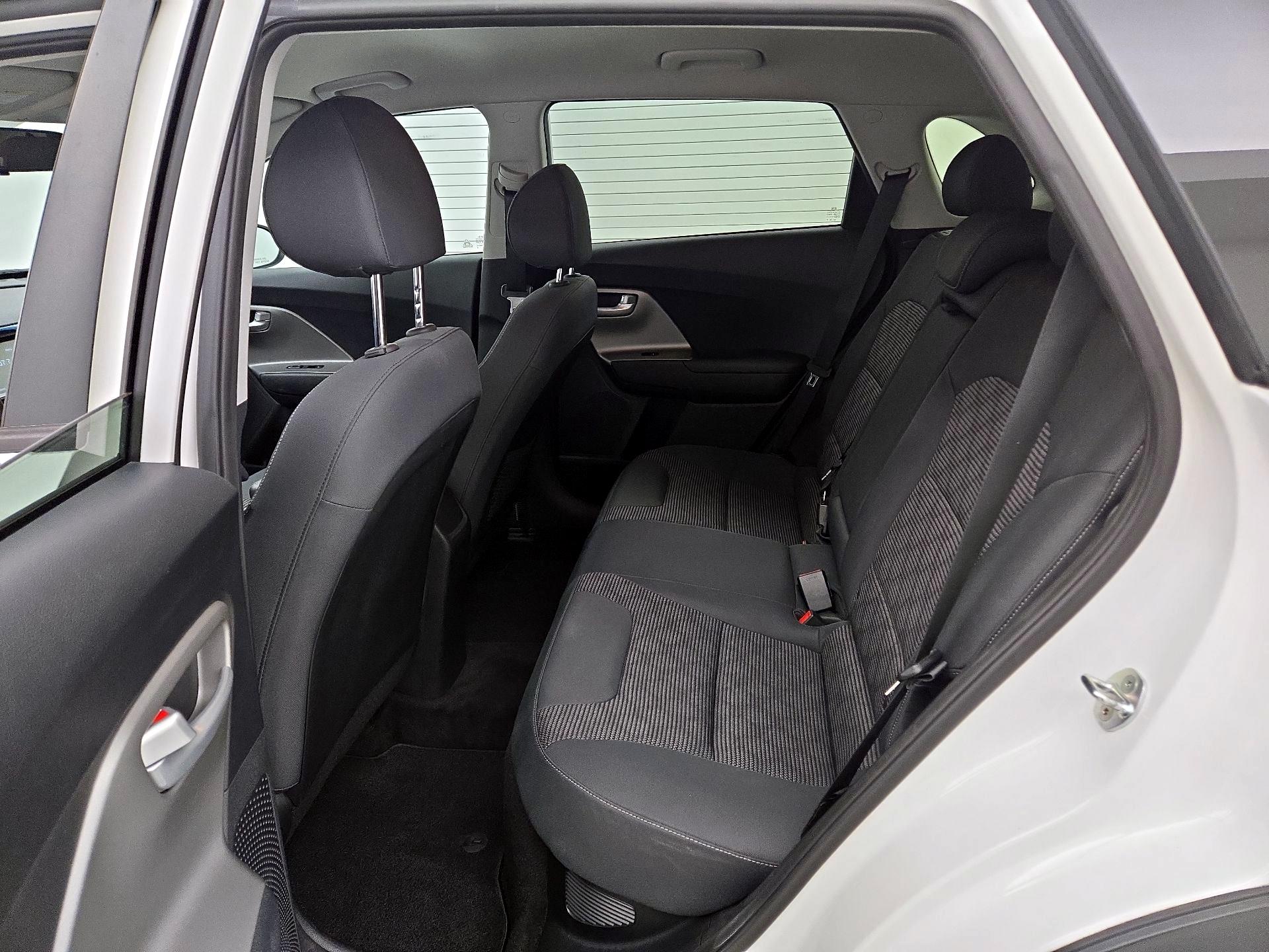 Thumbnail: 2019 Kia Niro - 19