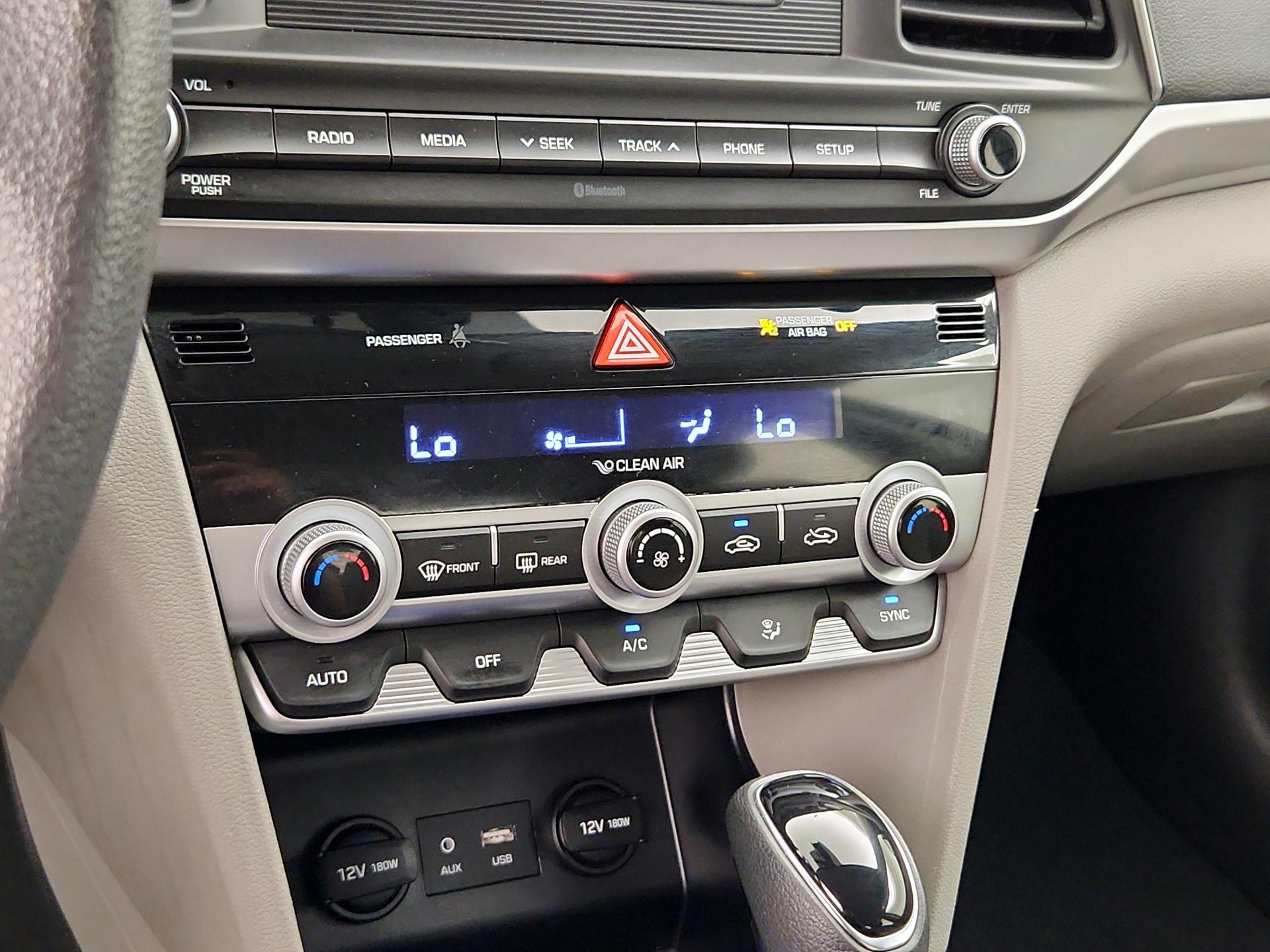 Thumbnail: 2020 Hyundai Elantra - 16