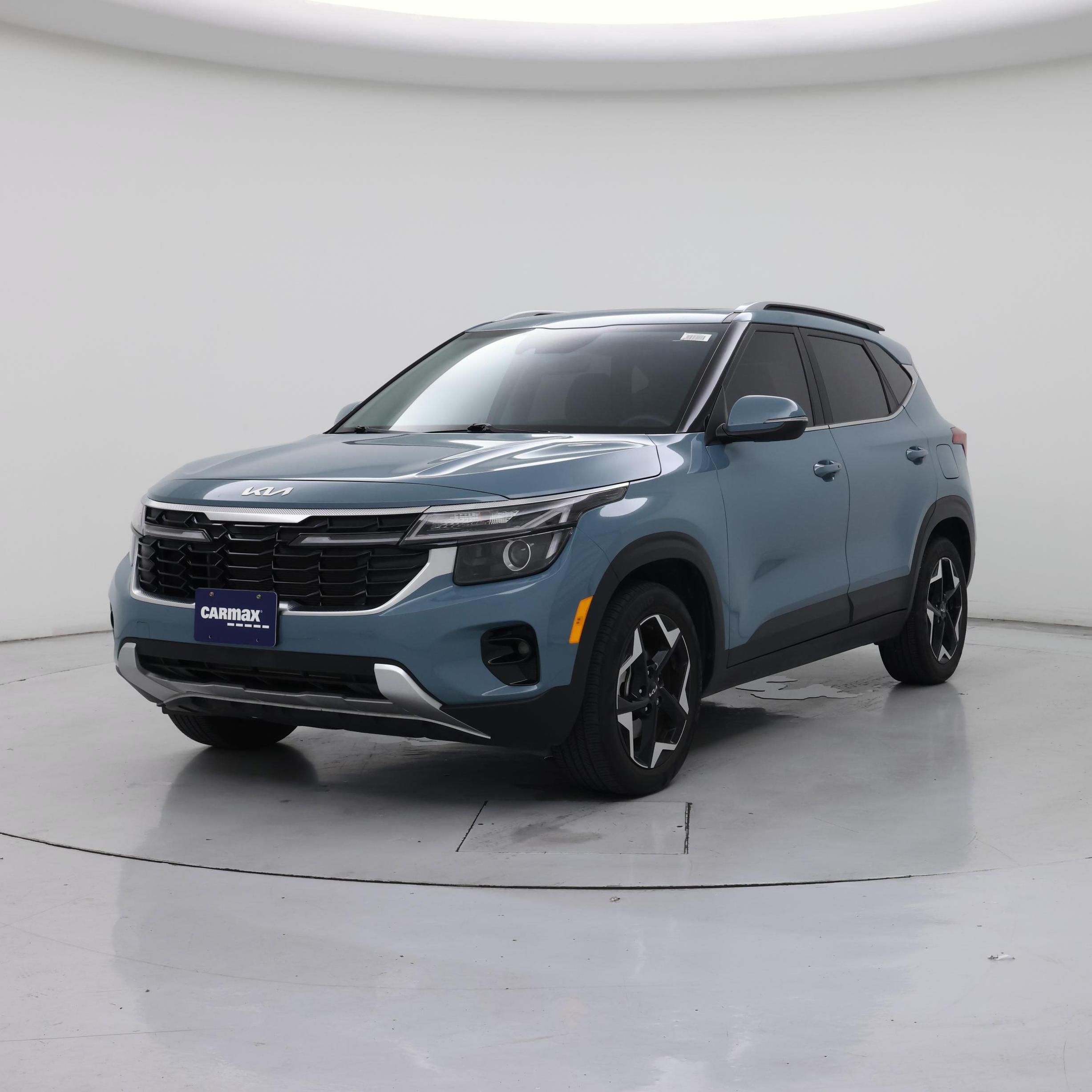 Thumbnail: 2024 Kia Seltos - 4