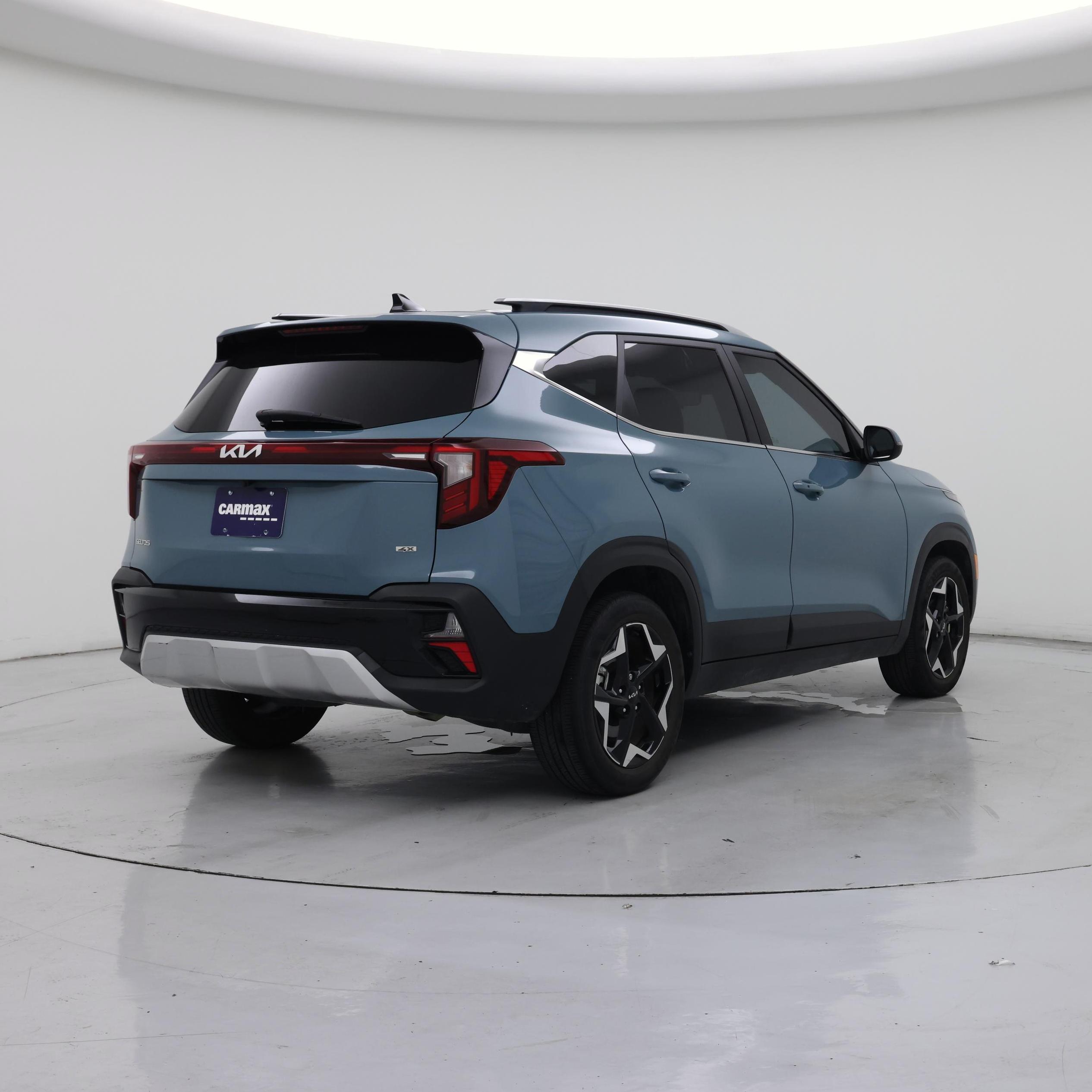 Thumbnail: 2024 Kia Seltos - 8