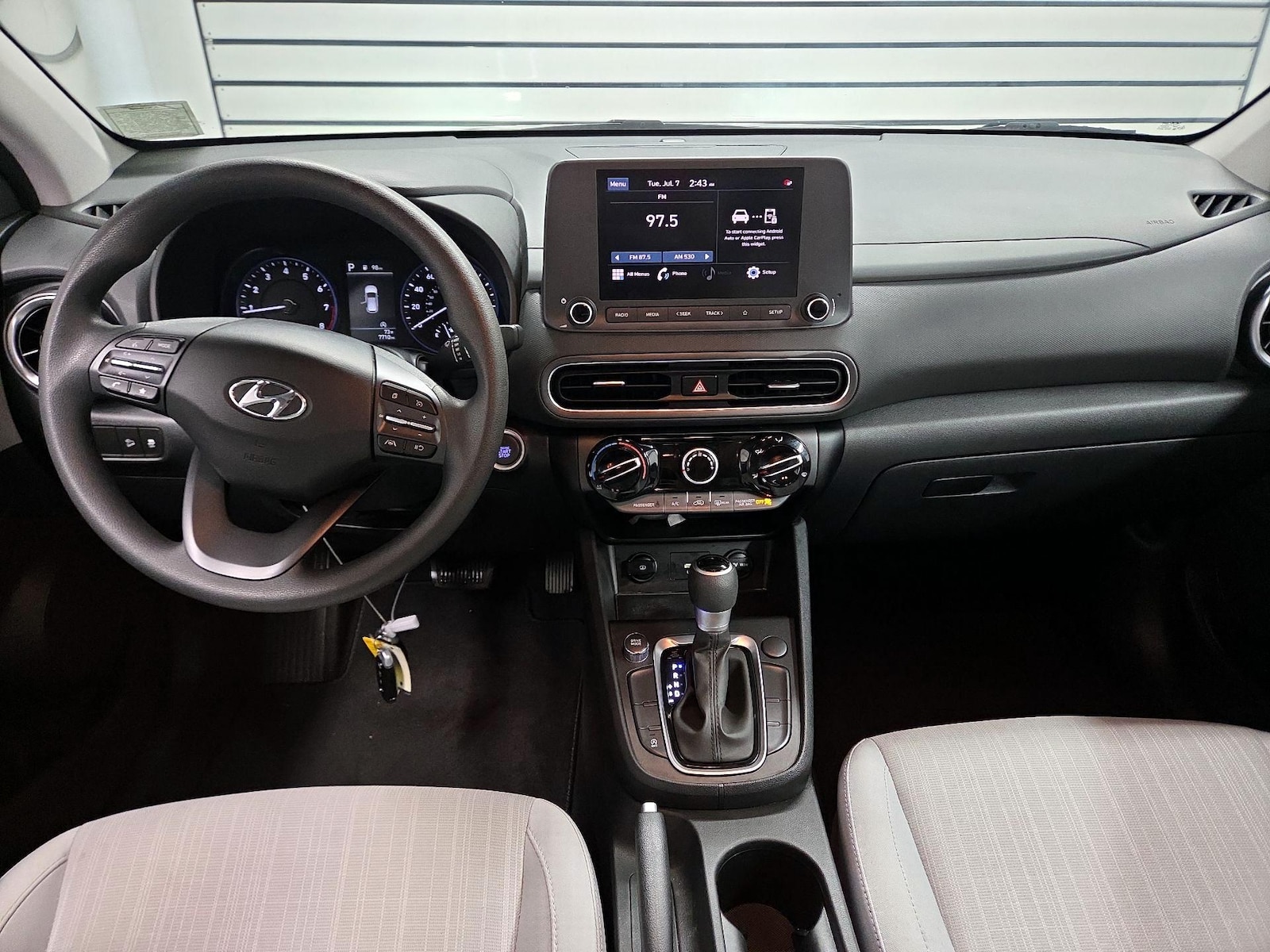 2023 Hyundai Kona SEL - Photo 10