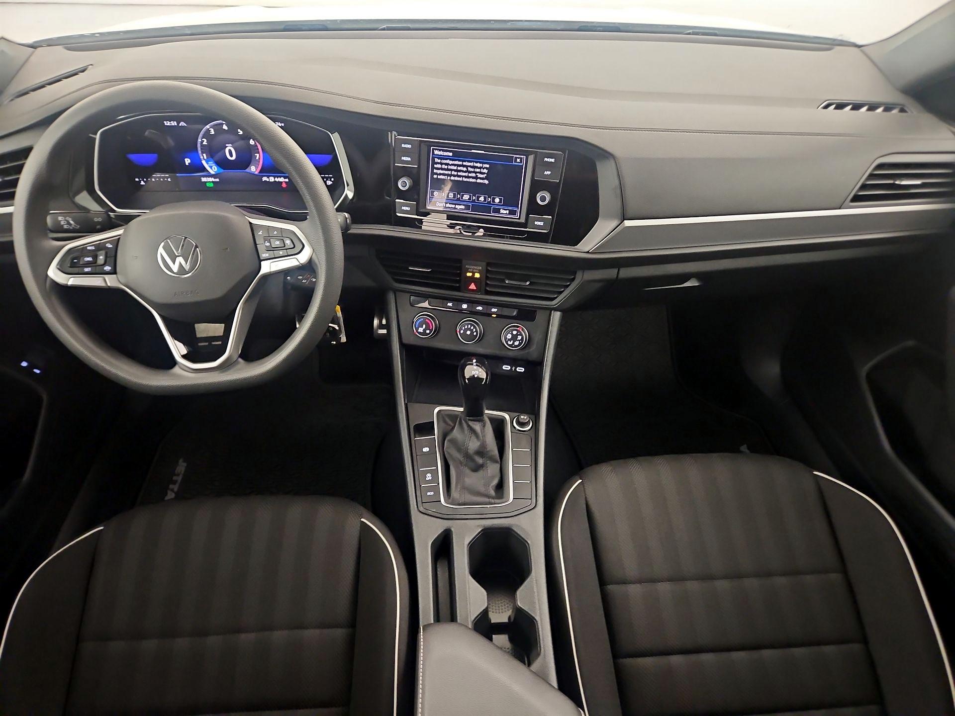 Thumbnail: 2023 Volkswagen Jetta - 8